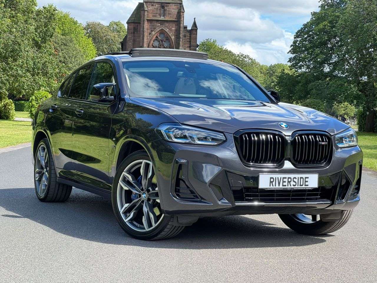A 2021 BMW X4 3.0 M40i MHT SUV 5dr Petrol Hybrid Auto xDrive Euro 6 (s/s) (360 ps) A 2021 BMW X4 3.0 M40i MHT SUV 5dr Petrol Hybrid Auto xDrive Euro 6 (s/s) (360 ps)