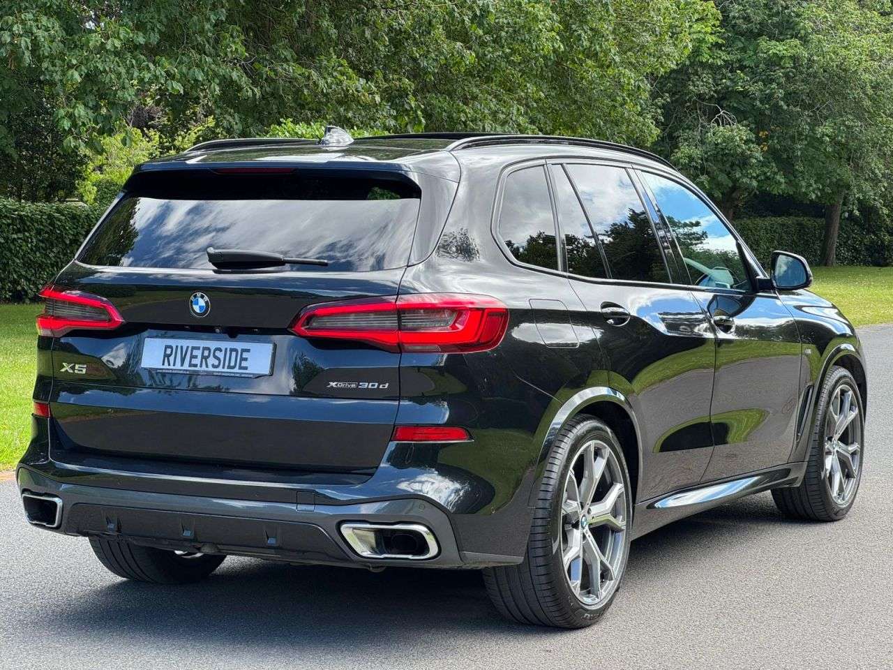 A 2019 BMW X5 3.0 30d M Sport SUV 5dr Diesel Auto xDrive Euro 6 (s/s) (265 ps) A 2019 BMW X5 3.0 30d M Sport SUV 5dr Diesel Auto xDrive Euro 6 (s/s) (265 ps)