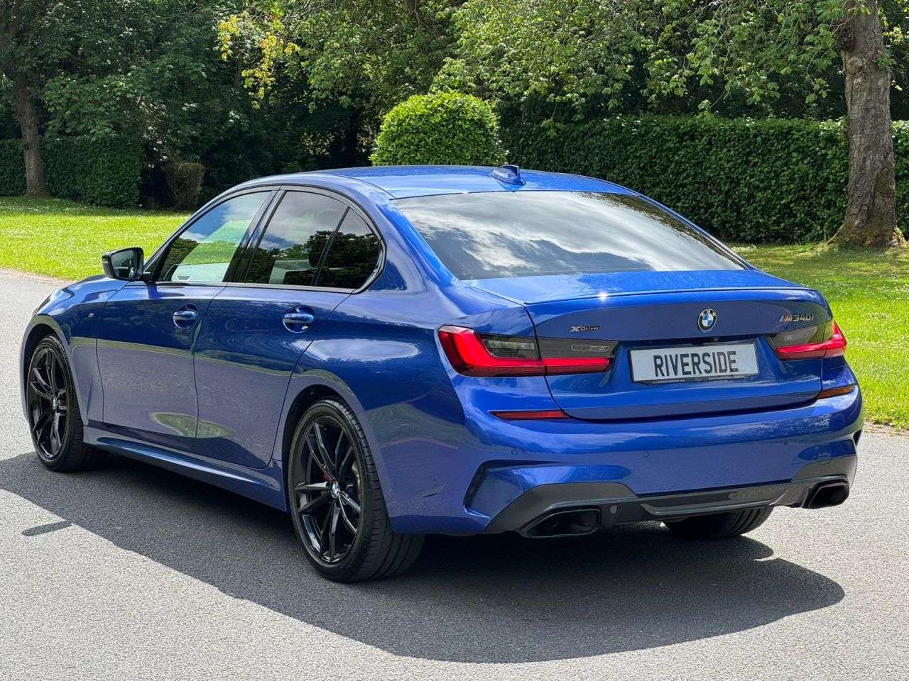 A 2021 BMW 3 SERIES 3.0 M340i MHT Saloon 4dr Petrol Hybrid Auto xDrive Euro 6 (s/s) (374 ps) A 2021 BMW 3 SERIES 3.0 M340i MHT Saloon 4dr Petrol Hybrid Auto xDrive Euro 6 (s/s) (374 ps)
