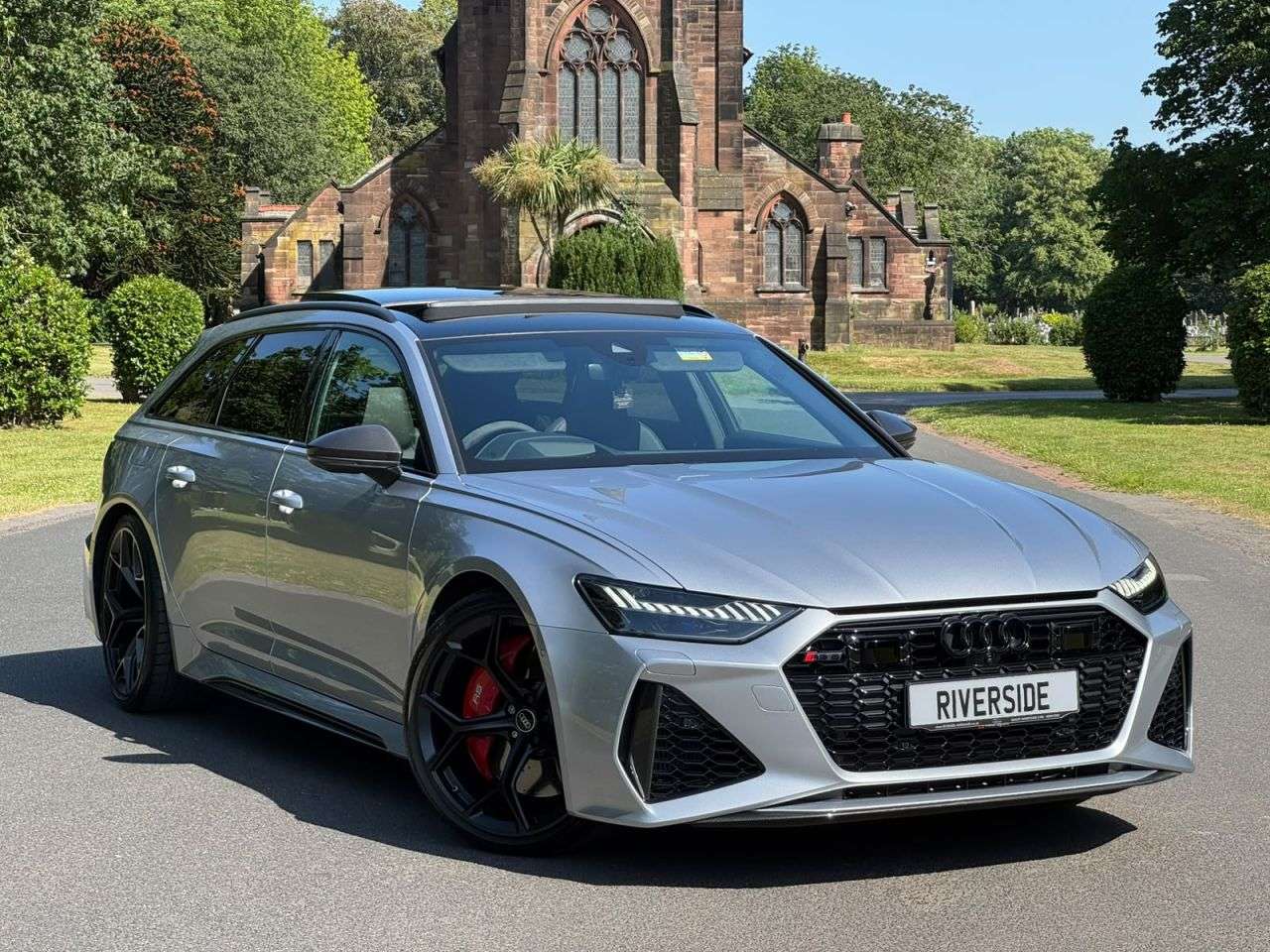 A 2023 AUDI RS6 AVANT 4.0 TFSI V8 Performance Carbon Vorsprung Estate 5dr Petrol Tiptronic quattr A 2023 AUDI RS6 AVANT 4.0 TFSI V8 Performance Carbon Vorsprung Estate 5dr Petrol Tiptronic quattr