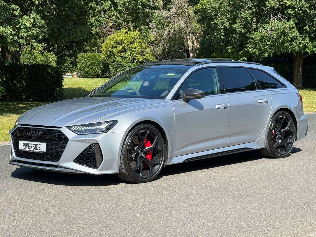 A 2023 AUDI RS6 AVANT 4.0 TFSI V8 Performance Carbon Vorsprung Estate 5dr Petrol Tiptronic quattr A 2023 AUDI RS6 AVANT 4.0 TFSI V8 Performance Carbon Vorsprung Estate 5dr Petrol Tiptronic quattr