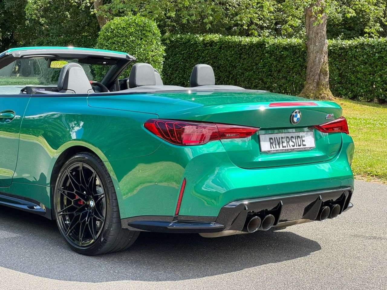 2025 BMW M4 2025 BMW M4