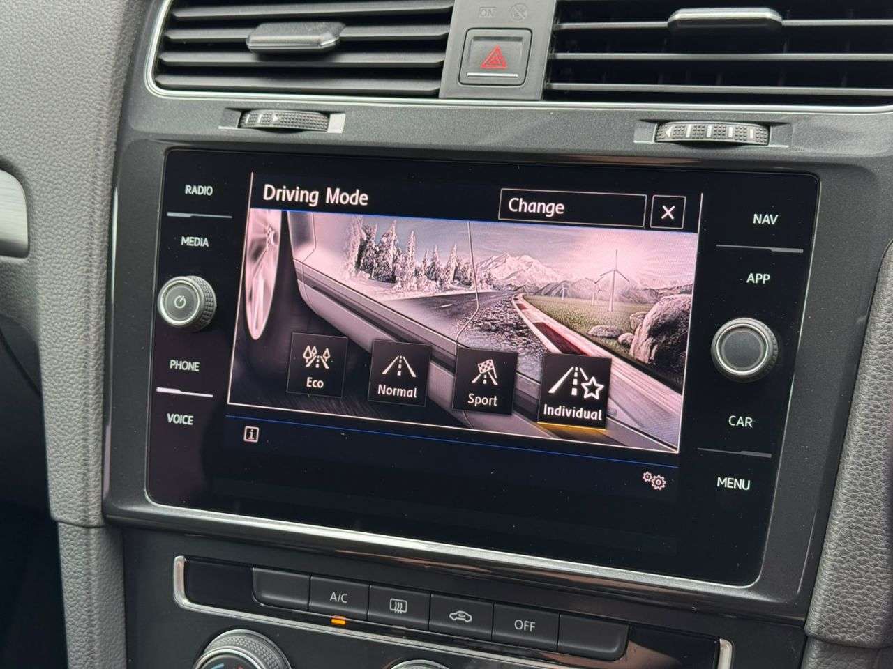 2017 VOLKSWAGEN GOLF 2017 VOLKSWAGEN GOLF