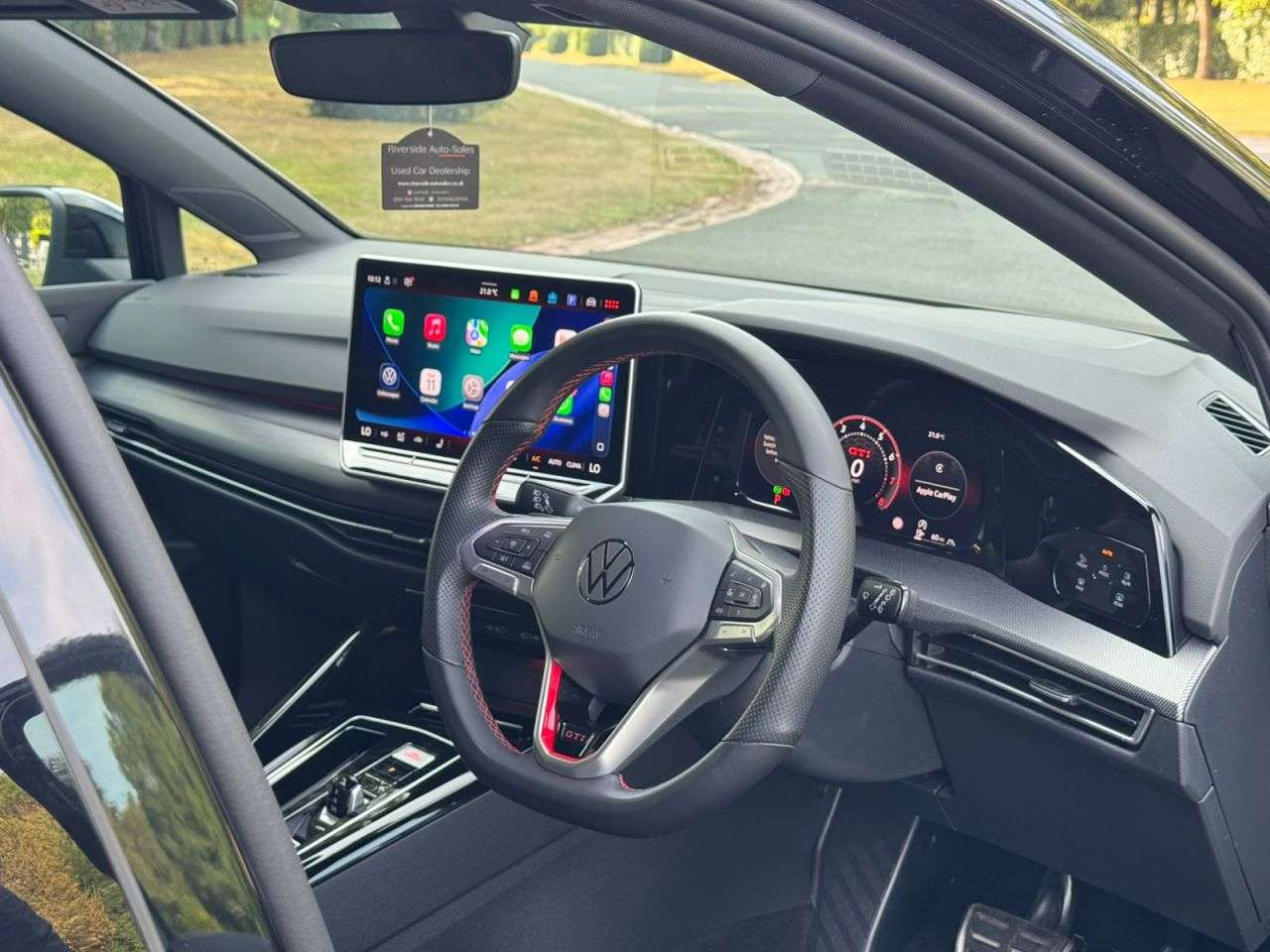 A 2025 VOLKSWAGEN GOLF 2.0 TSI GTI Clubsport Hatchback 5dr Petrol DSG Euro 6 (s/s) (300 ps) A 2025 VOLKSWAGEN GOLF 2.0 TSI GTI Clubsport Hatchback 5dr Petrol DSG Euro 6 (s/s) (300 ps)