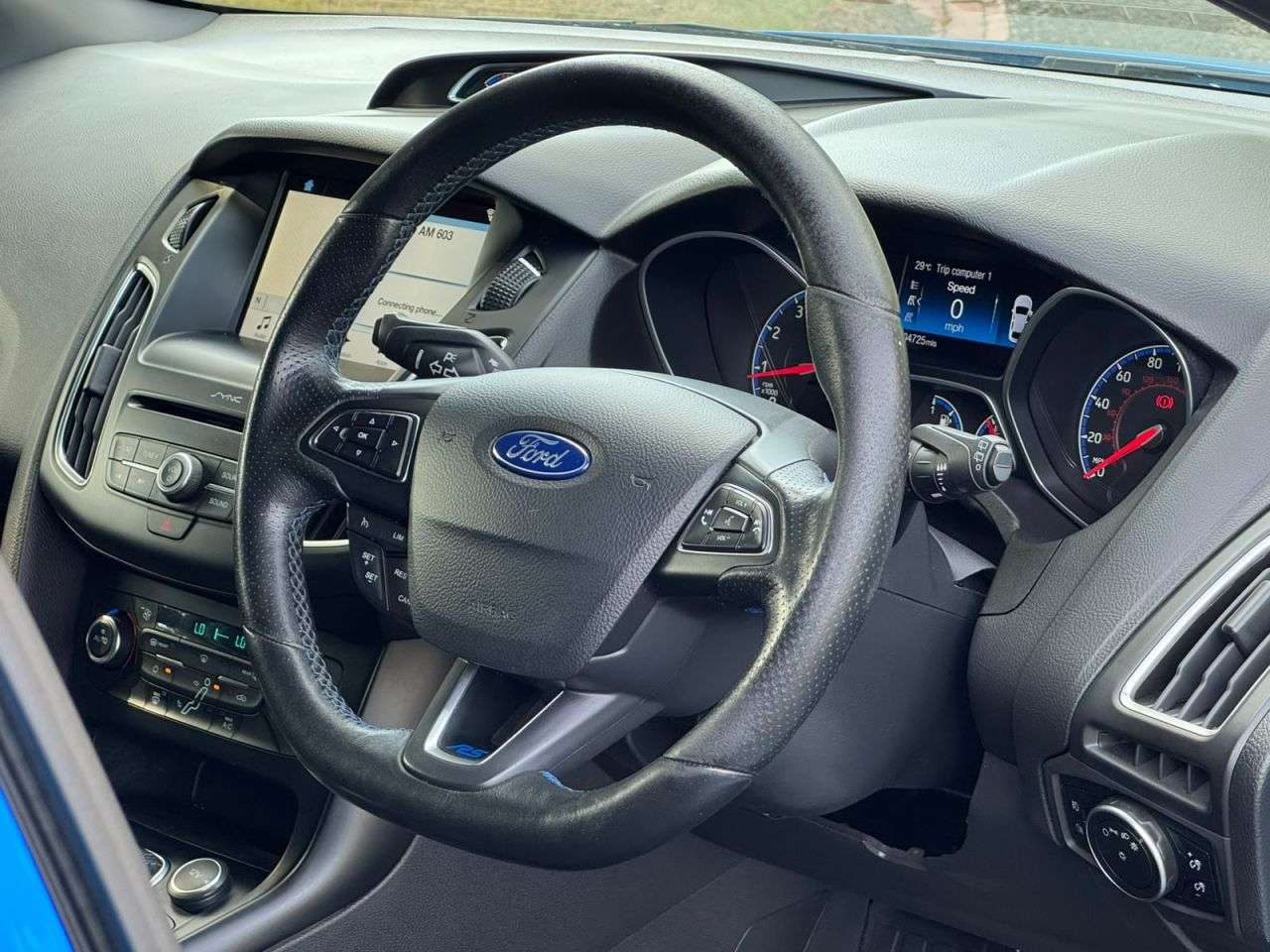 A 2017 FORD FOCUS 2.3T EcoBoost RS Hatchback 5dr Petrol Manual AWD Euro 6 (s/s) (350 ps) A 2017 FORD FOCUS 2.3T EcoBoost RS Hatchback 5dr Petrol Manual AWD Euro 6 (s/s) (350 ps)