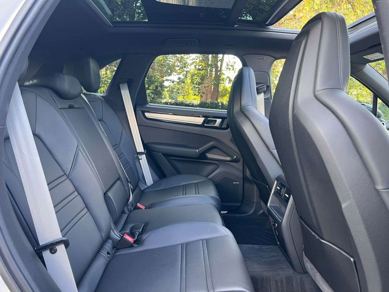 2023 PORSCHE CAYENNE 2023 PORSCHE CAYENNE