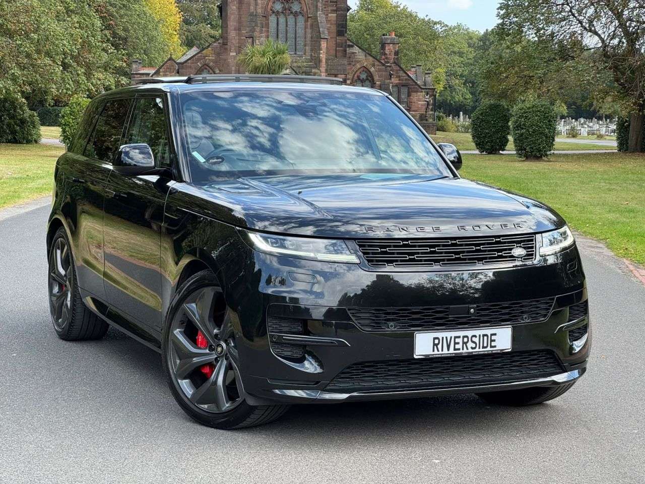 A 2023 LAND ROVER RANGE ROVER SPORT 3.0 D300 MHEV Autobiography SUV 5dr Diesel Auto 4WD Euro 6 (s/s) (300 ps) A 2023 LAND ROVER RANGE ROVER SPORT 3.0 D300 MHEV Autobiography SUV 5dr Diesel Auto 4WD Euro 6 (s/s) (300 ps)
