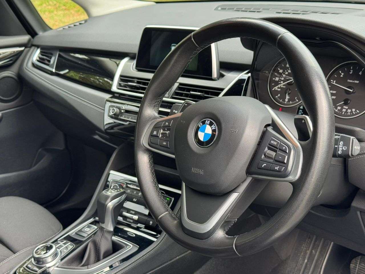 A 2017 BMW 2 SERIES ACTIVE TOURER 2.0 220i Sport MPV 5dr Petrol Manual Euro 6 (s/s) (192 ps) A 2017 BMW 2 SERIES ACTIVE TOURER 2.0 220i Sport MPV 5dr Petrol Manual Euro 6 (s/s) (192 ps)