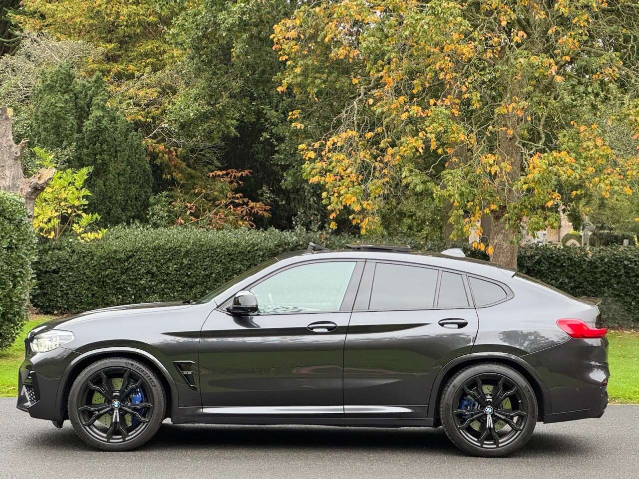 A 2019 BMW X4 M COMPETITION A 2019 BMW X4 M COMPETITION
