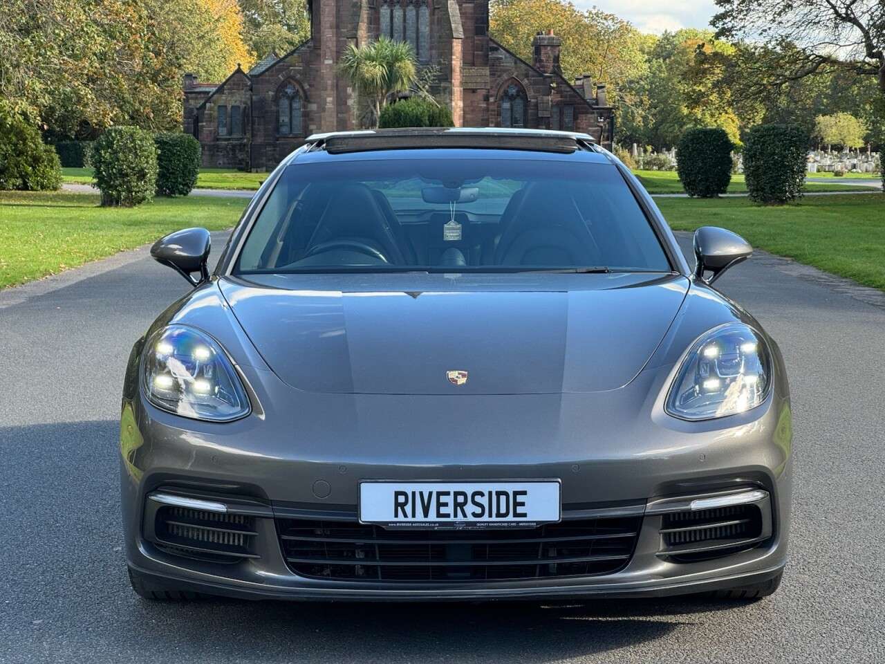 2018 PORSCHE PANAMERA 2018 PORSCHE PANAMERA