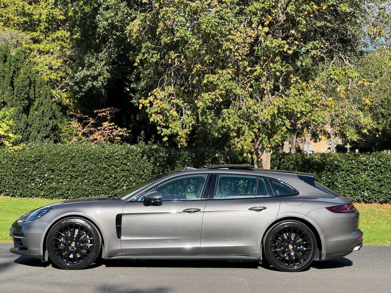 2018 PORSCHE PANAMERA 2018 PORSCHE PANAMERA