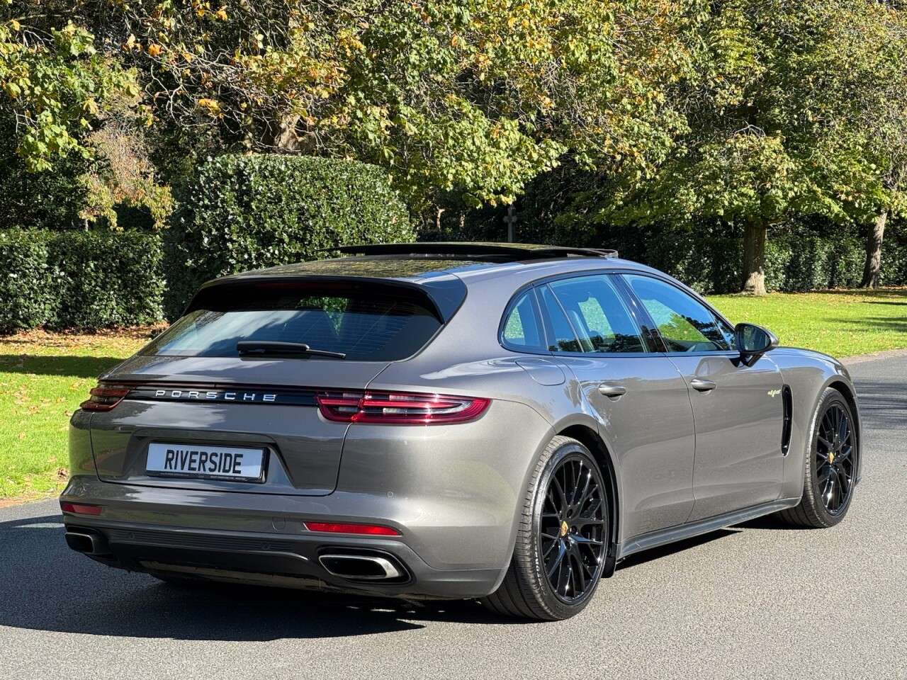 2018 PORSCHE PANAMERA 2018 PORSCHE PANAMERA