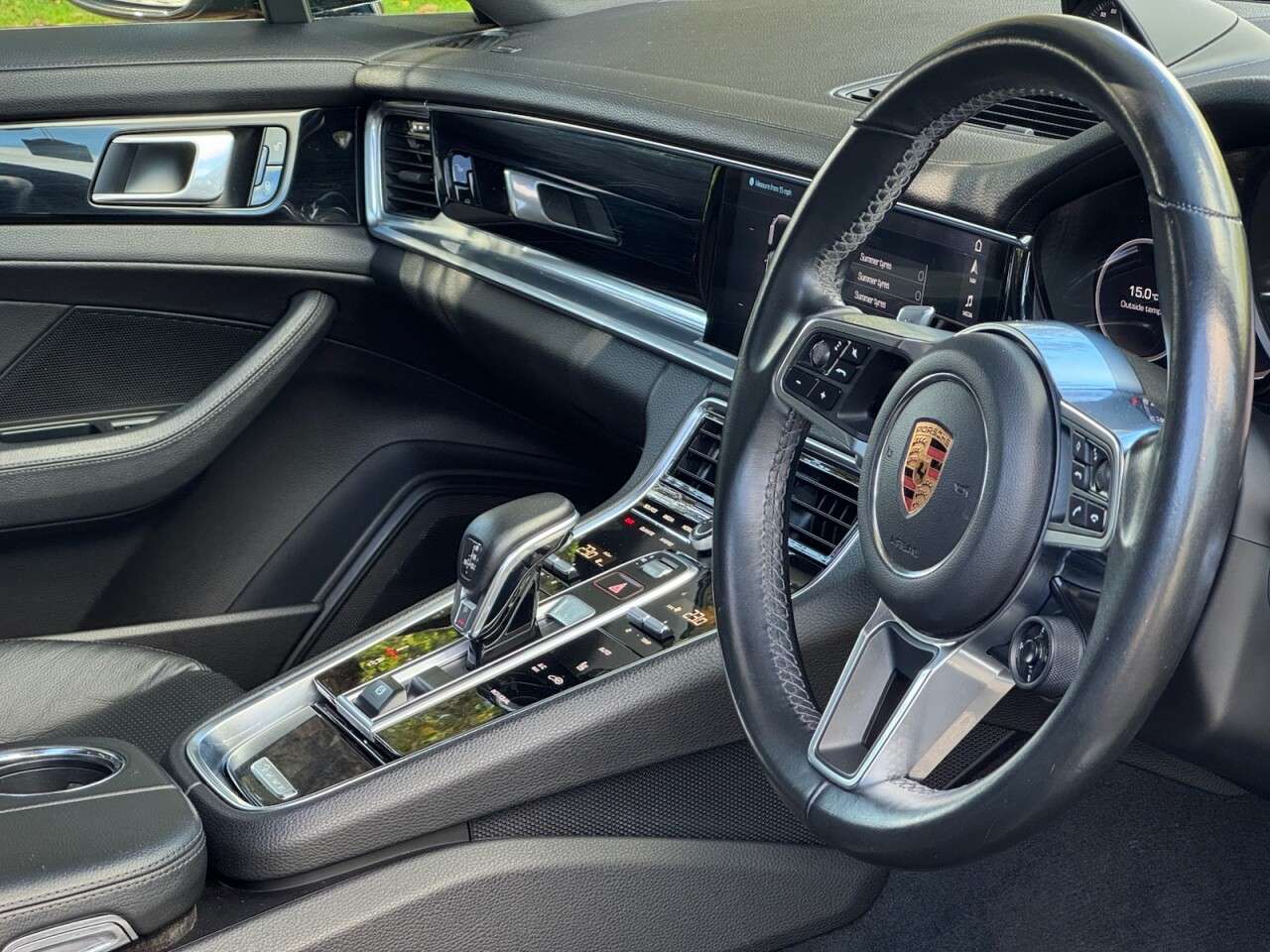 2018 PORSCHE PANAMERA 2018 PORSCHE PANAMERA