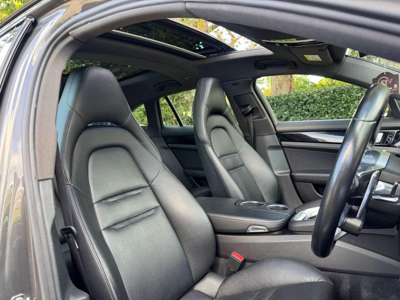2018 PORSCHE PANAMERA 2018 PORSCHE PANAMERA