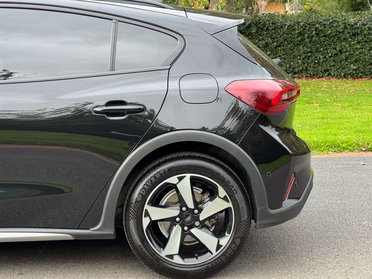 2023 FORD FOCUS 2023 FORD FOCUS