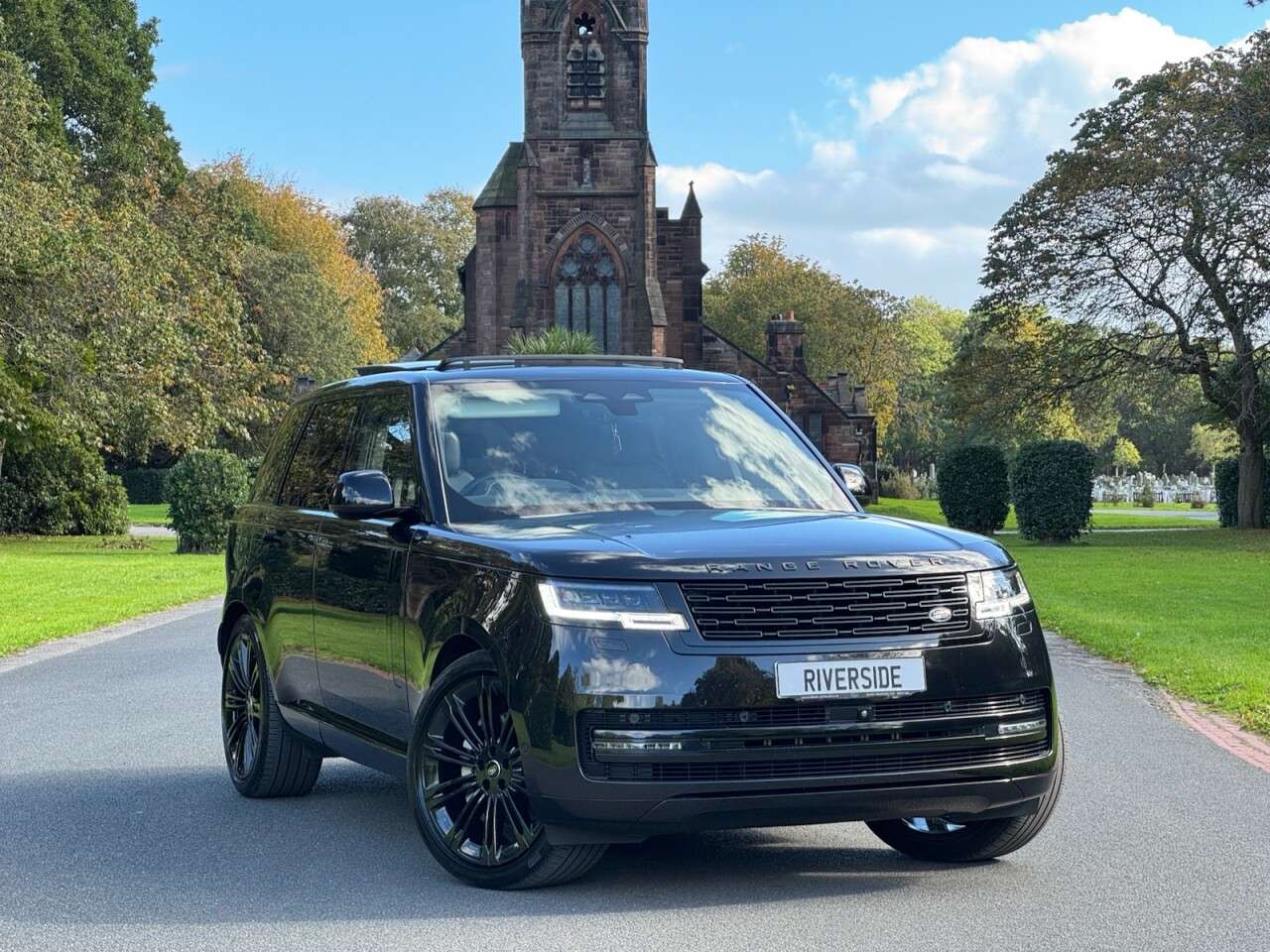 A 2024 LAND ROVER RANGE ROVER 3.0 D350 MHEV HSE SUV 5dr Diesel Auto 4WD Euro 6 (s/s) (350 ps) A 2024 LAND ROVER RANGE ROVER 3.0 D350 MHEV HSE SUV 5dr Diesel Auto 4WD Euro 6 (s/s) (350 ps)