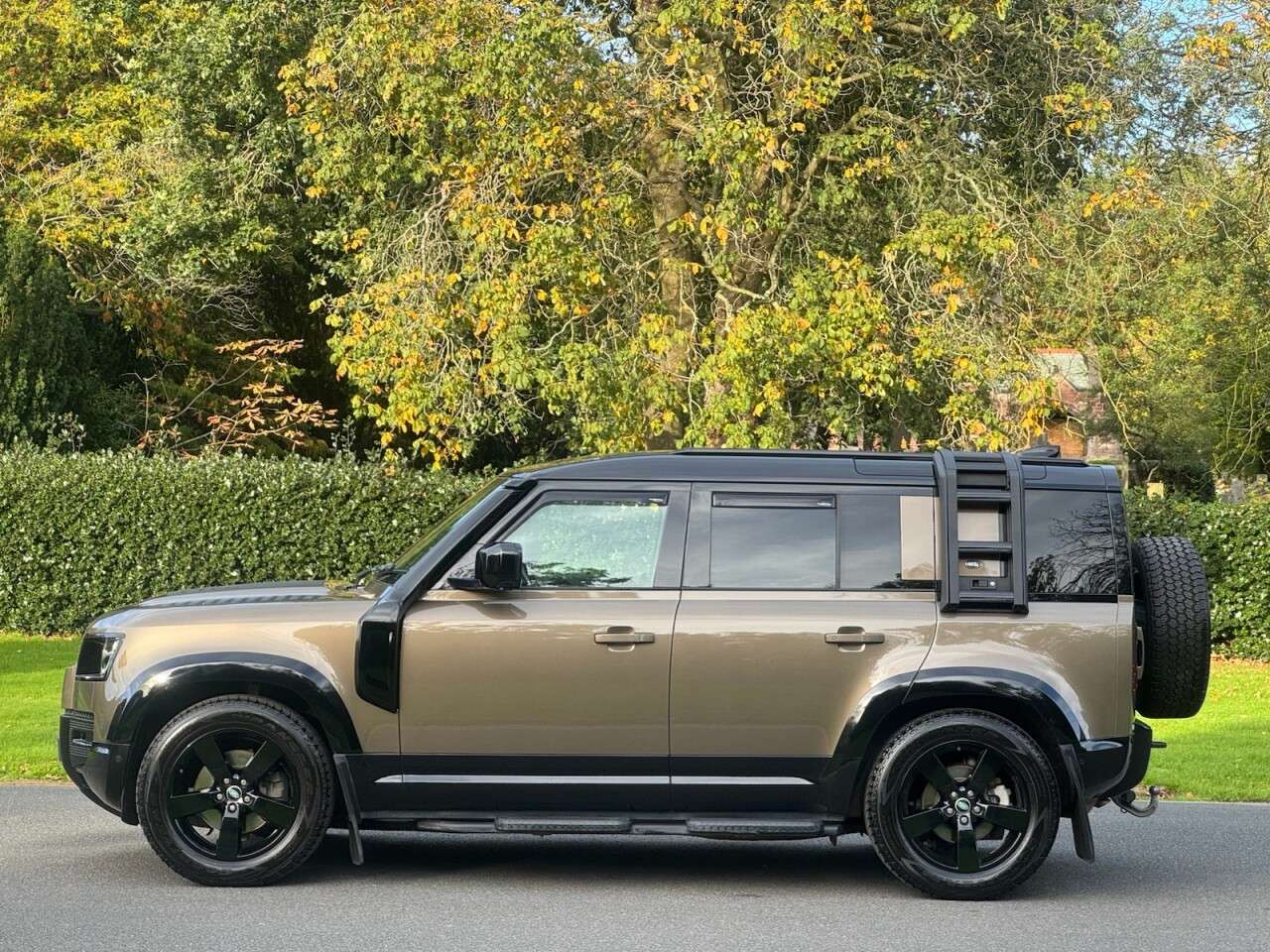 2020 LAND ROVER DEFENDER 110 2020 LAND ROVER DEFENDER 110