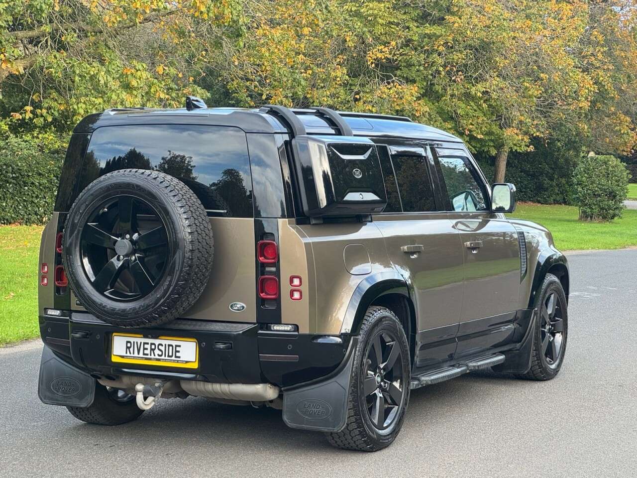 2020 LAND ROVER DEFENDER 110 2020 LAND ROVER DEFENDER 110