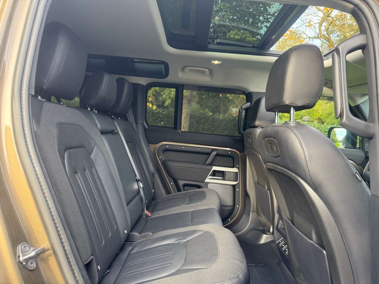 2020 LAND ROVER DEFENDER 110 2020 LAND ROVER DEFENDER 110