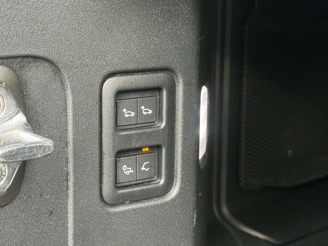 2020 LAND ROVER DEFENDER 110 2020 LAND ROVER DEFENDER 110