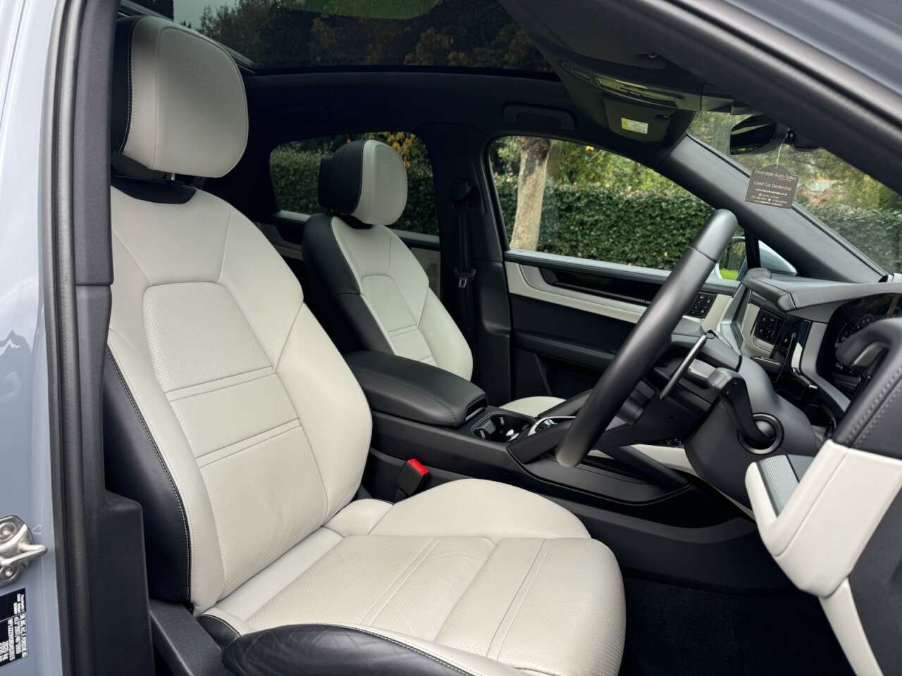 2024 PORSCHE CAYENNE 2024 PORSCHE CAYENNE