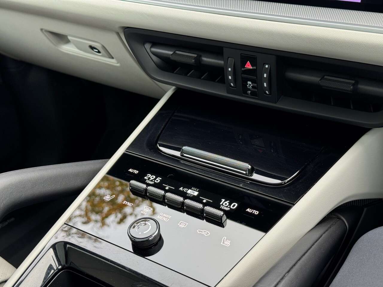2024 PORSCHE CAYENNE 2024 PORSCHE CAYENNE