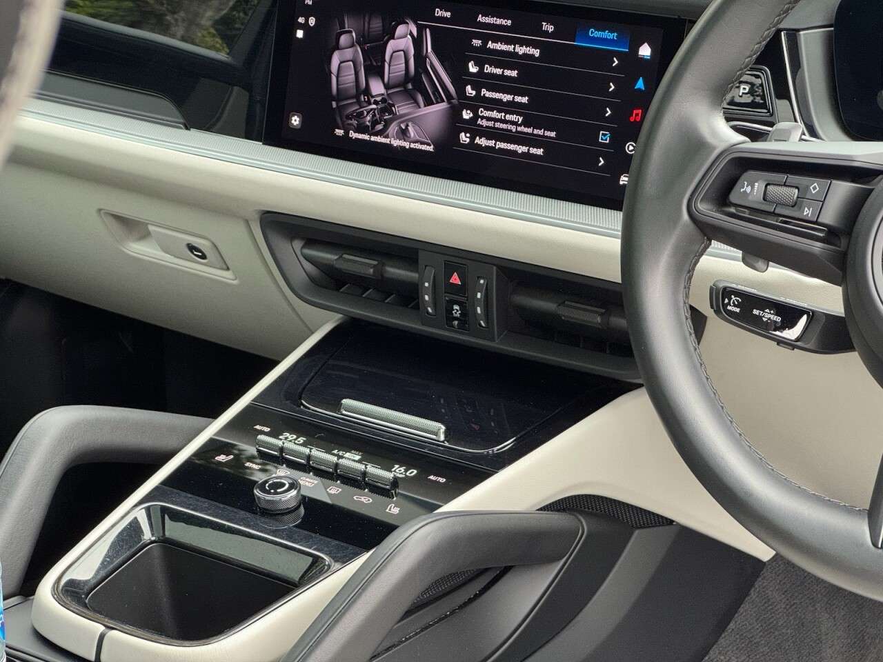 2024 PORSCHE CAYENNE 2024 PORSCHE CAYENNE