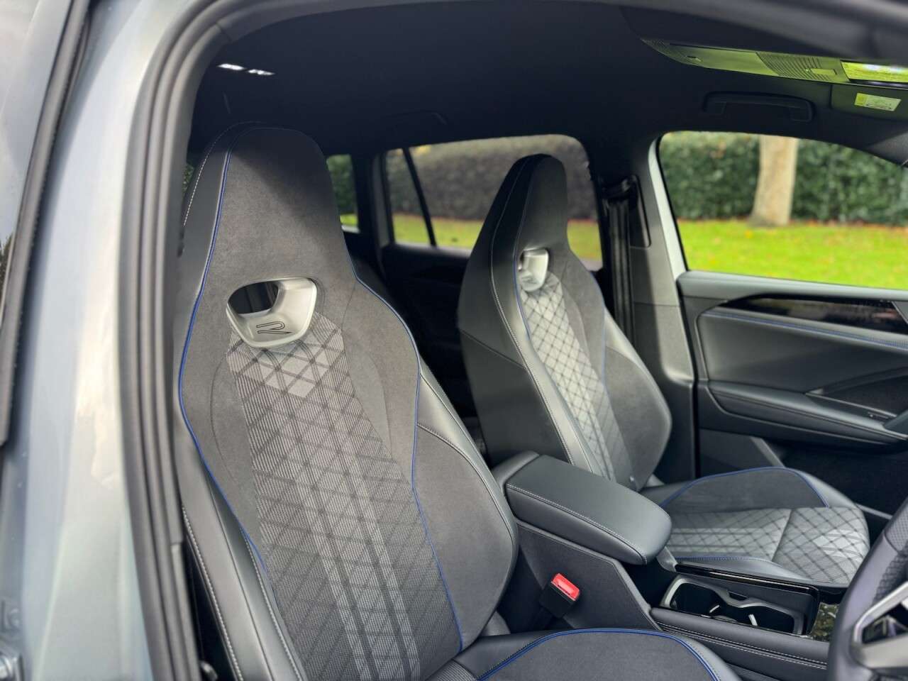 A 2026 VOLKSWAGEN TIGUAN 2.0 TDI R-Line SUV 5dr Diesel DSG Euro 6 (s/s) (150 ps) A 2026 VOLKSWAGEN TIGUAN 2.0 TDI R-Line SUV 5dr Diesel DSG Euro 6 (s/s) (150 ps)
