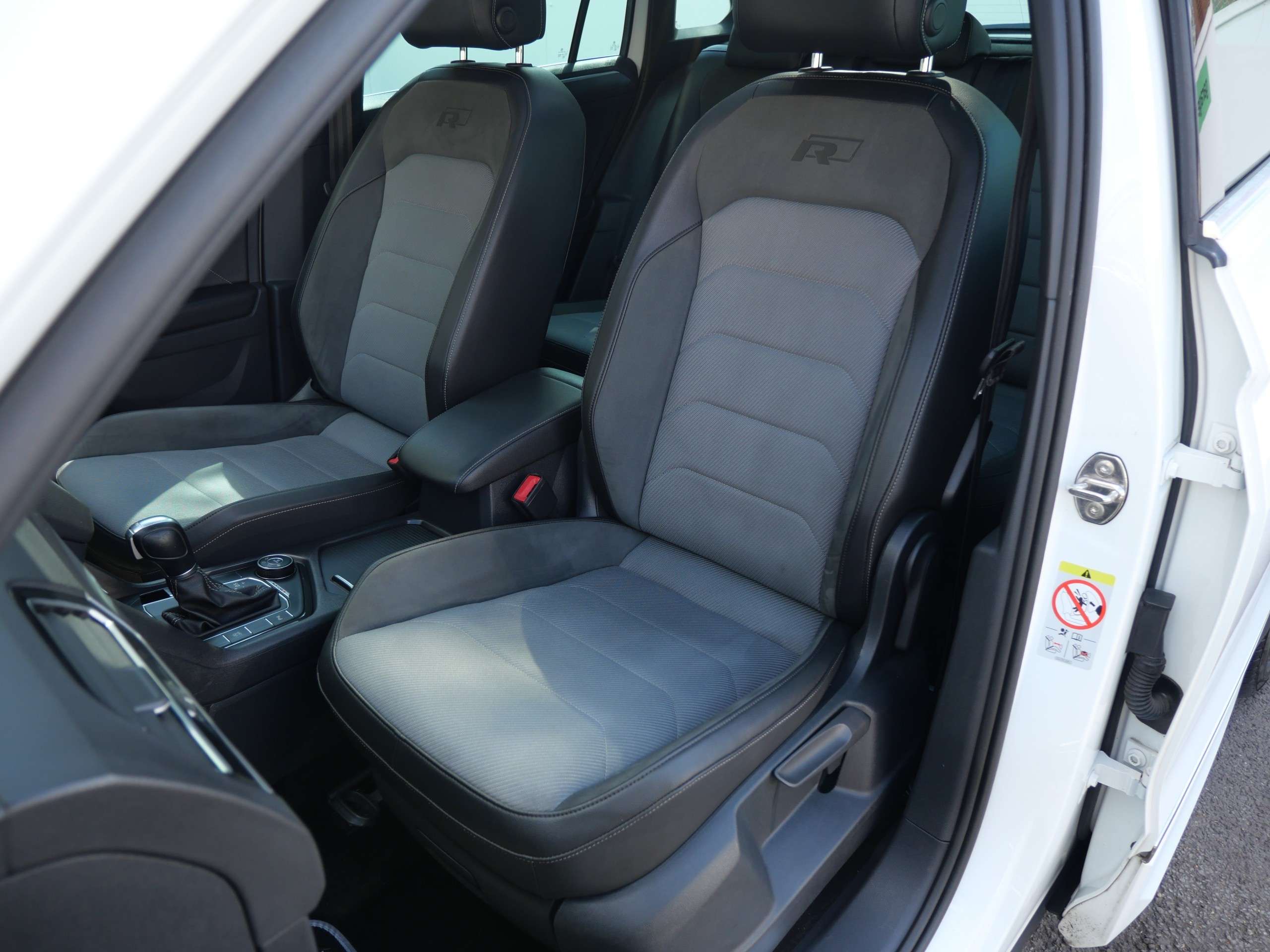 2018 VOLKSWAGEN TIGUAN 2018 VOLKSWAGEN TIGUAN