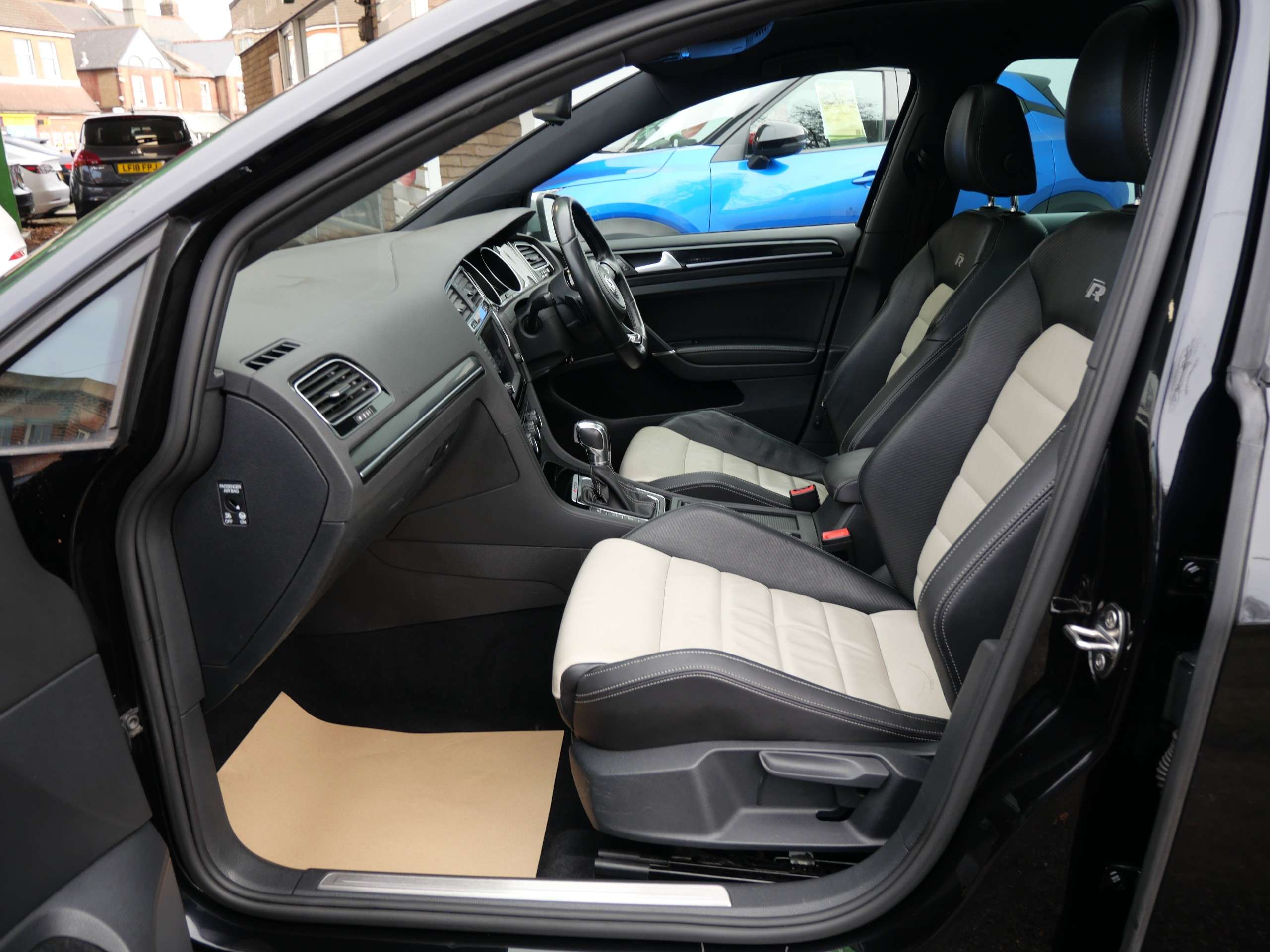 2016 VOLKSWAGEN GOLF 2016 VOLKSWAGEN GOLF