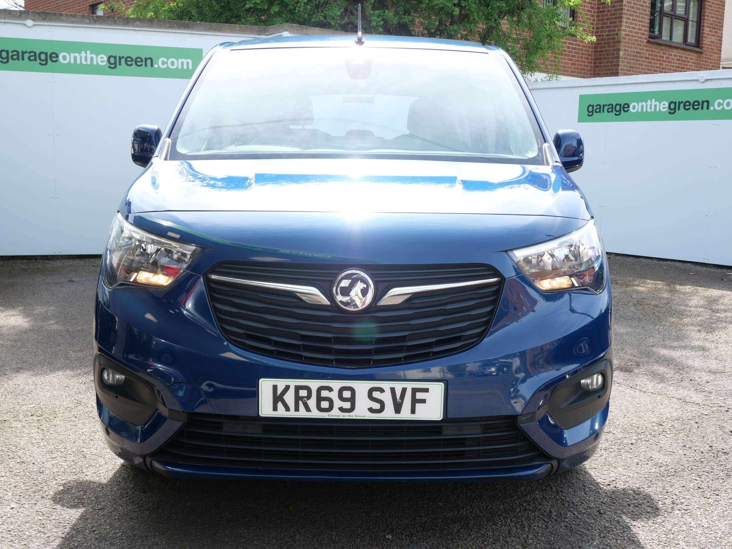 A 2019 VAUXHALL COMBO LIFE 1.2 Turbo GPF Energy XL Euro 6 (s/s) 5dr A 2019 VAUXHALL COMBO LIFE 1.2 Turbo GPF Energy XL Euro 6 (s/s) 5dr