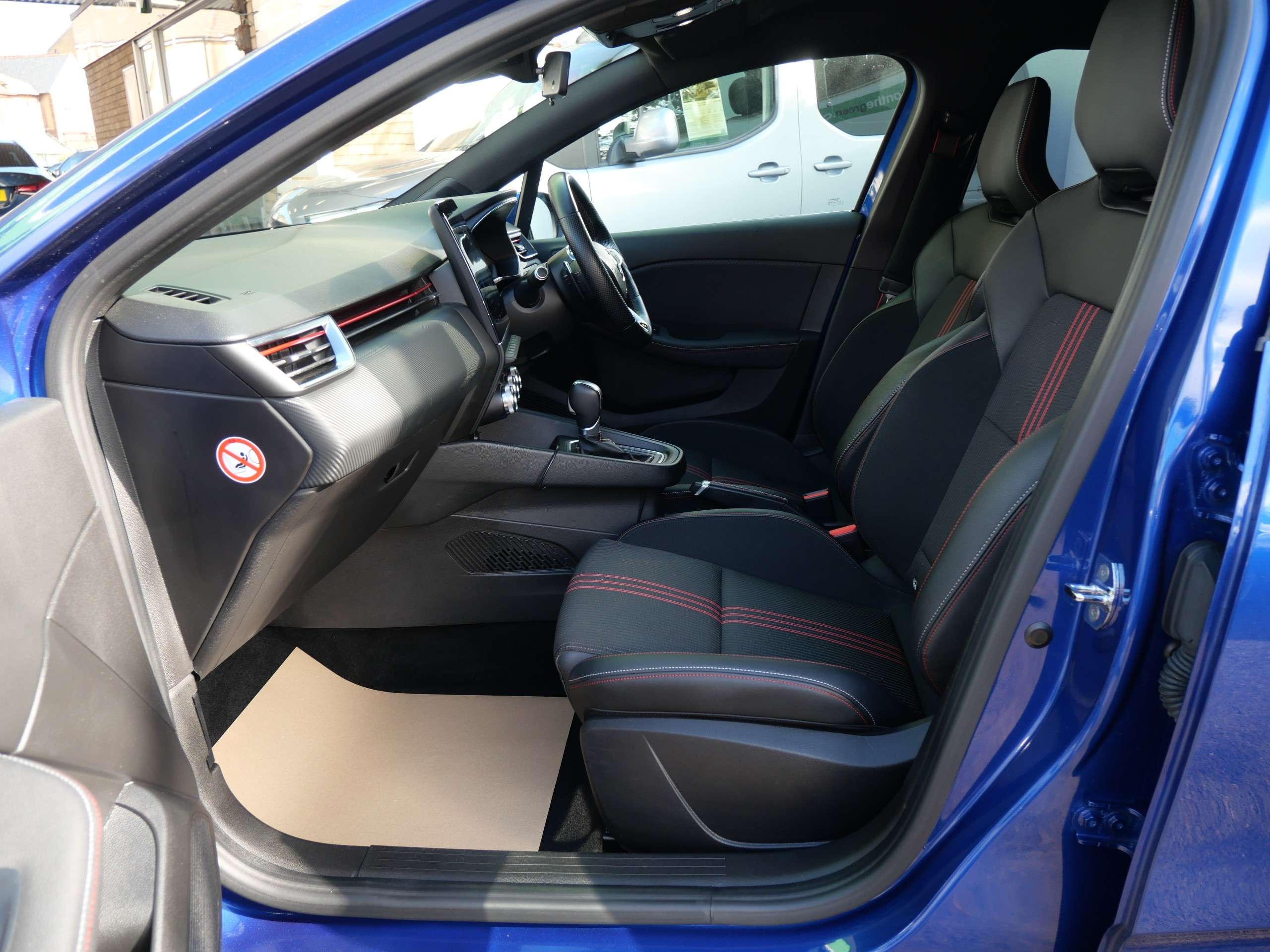 2021 RENAULT CLIO 2021 RENAULT CLIO