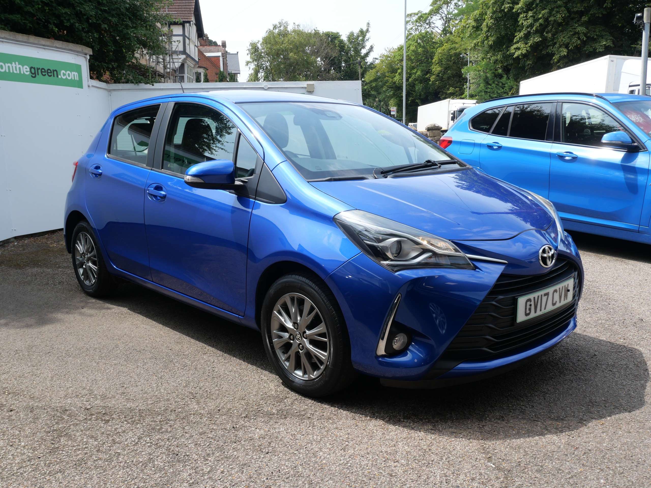 A 2017 TOYOTA YARIS 1.5 VVT-i Icon Euro 6 5dr 1 Owner Only 24000 Miles A 2017 TOYOTA YARIS 1.5 VVT-i Icon Euro 6 5dr 1 Owner Only 24000 Miles