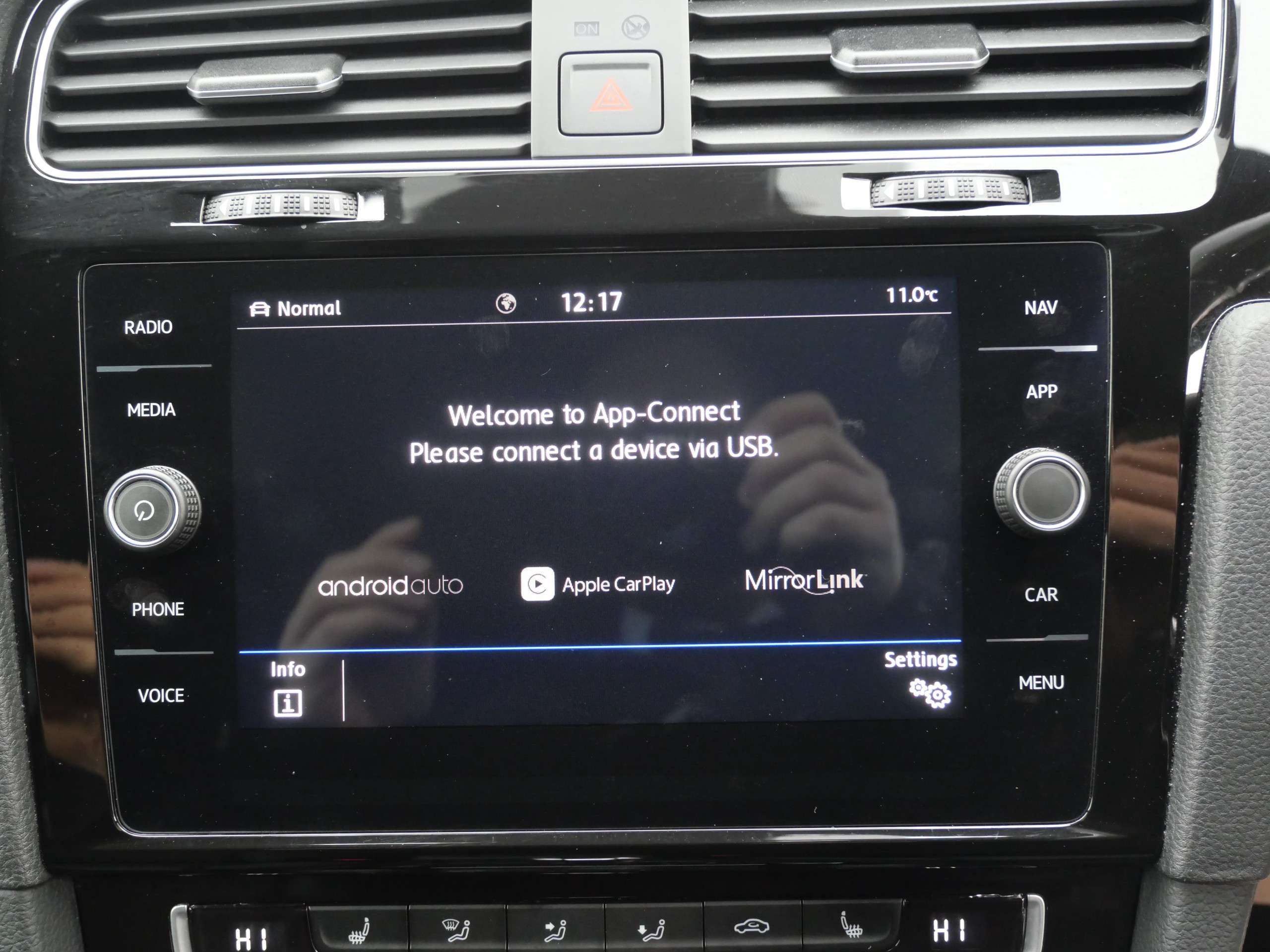 2020 VOLKSWAGEN GOLF 2020 VOLKSWAGEN GOLF