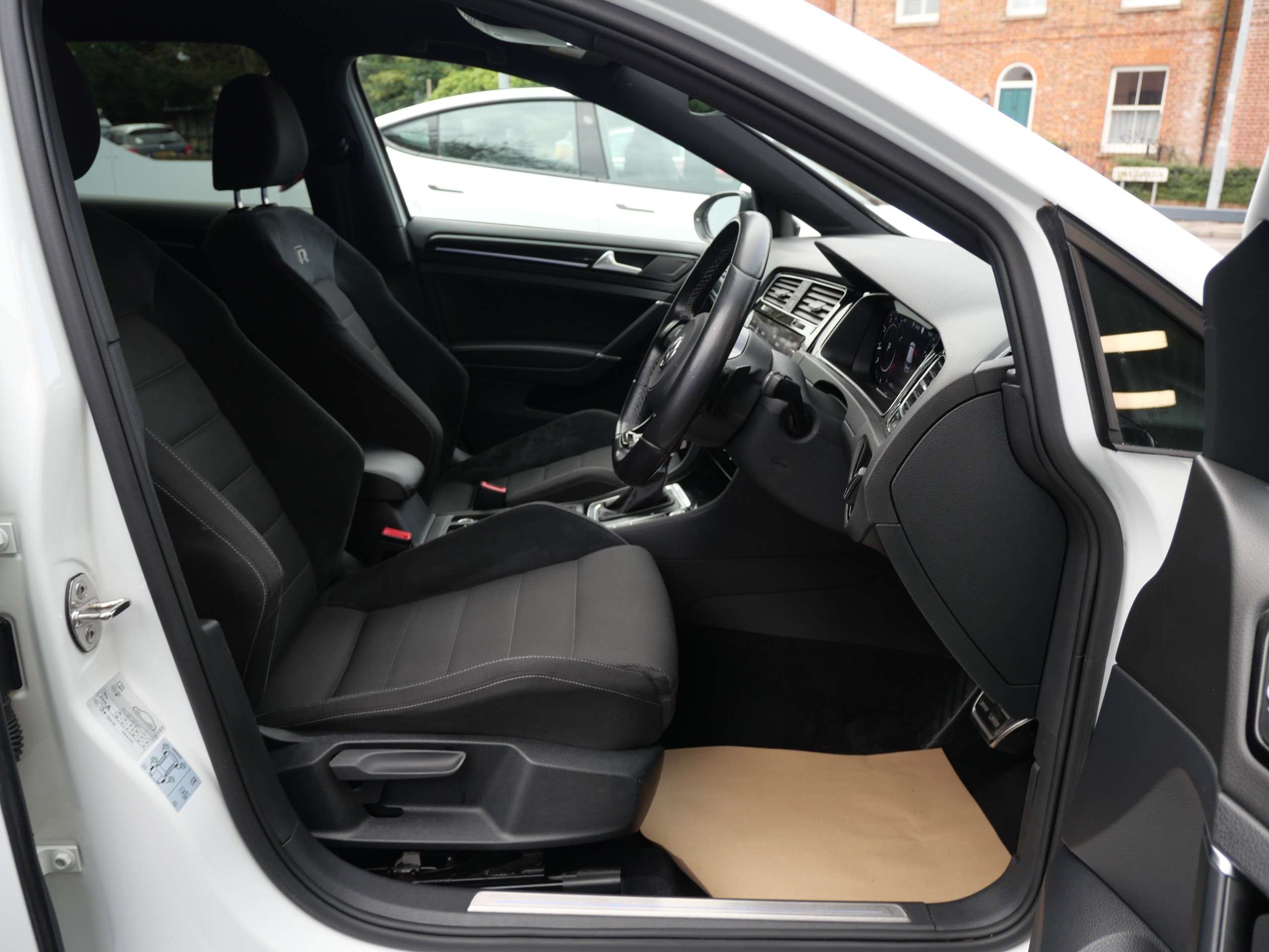 2019 VOLKSWAGEN GOLF 2019 VOLKSWAGEN GOLF