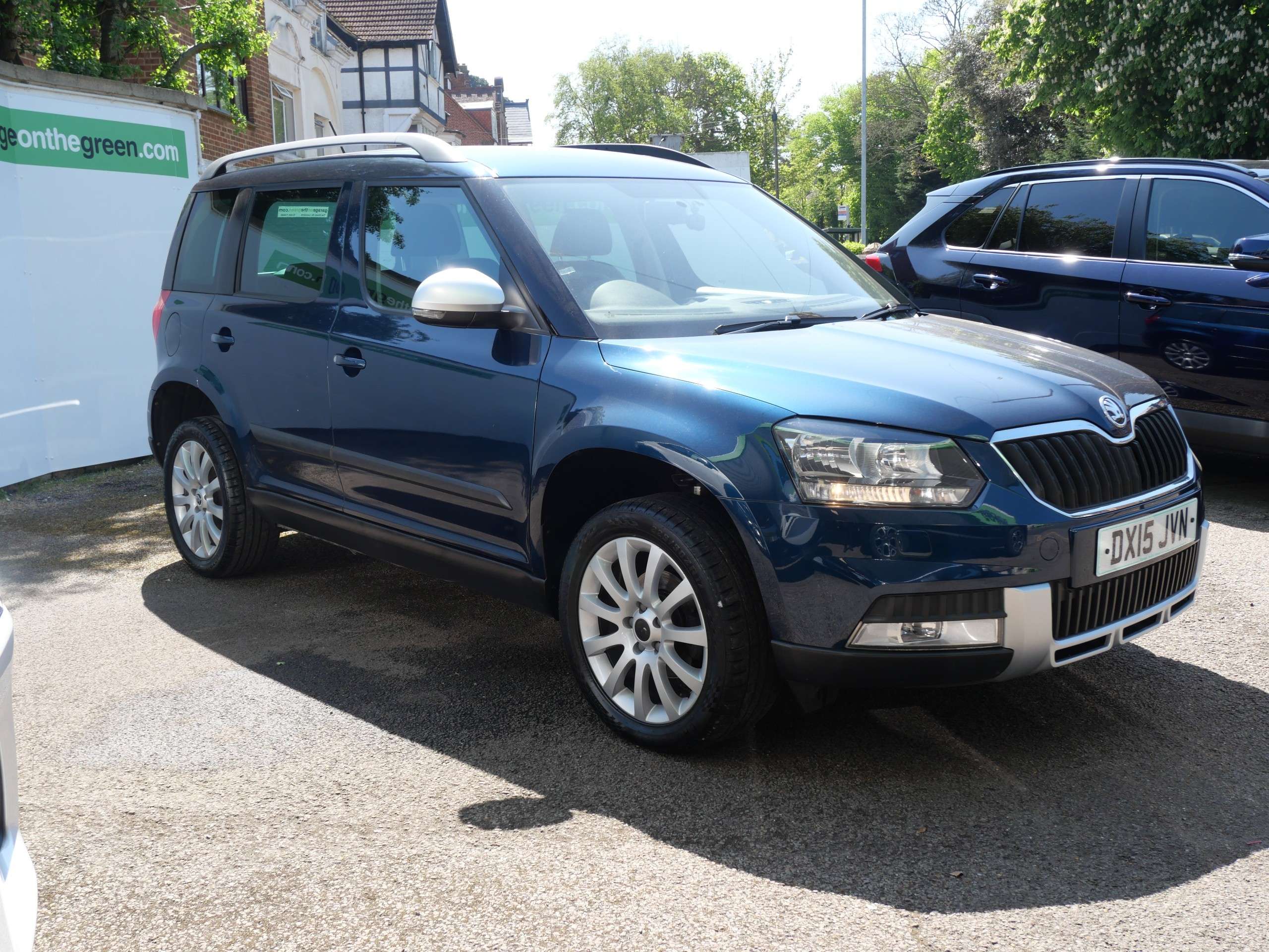 A 2015 SKODA YETI 1.2 TSI SE Outdoor Euro 5 5dr A 2015 SKODA YETI 1.2 TSI SE Outdoor Euro 5 5dr