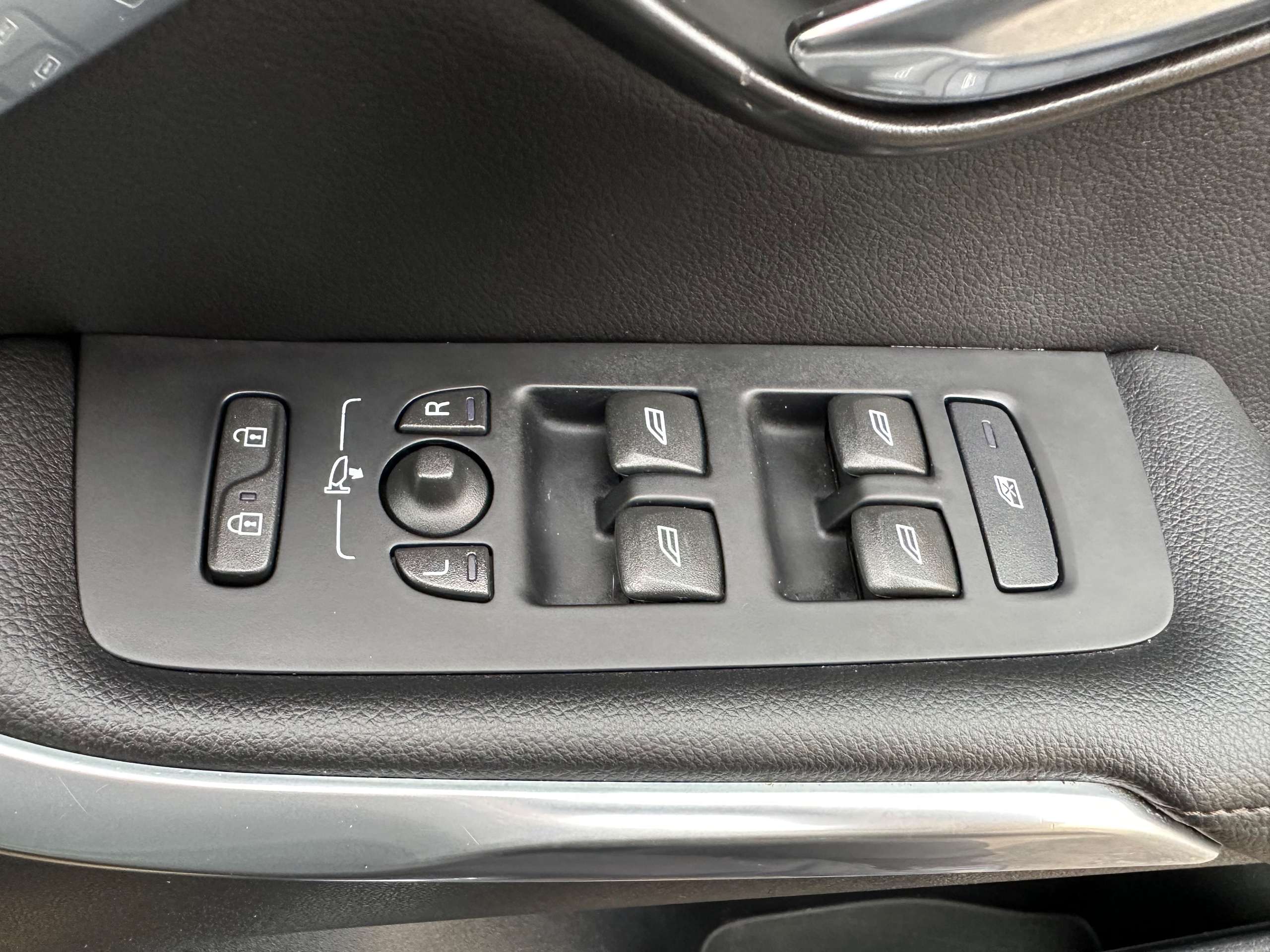 2014 VOLVO V40 CROSS COUNTRY 2014 VOLVO V40 CROSS COUNTRY