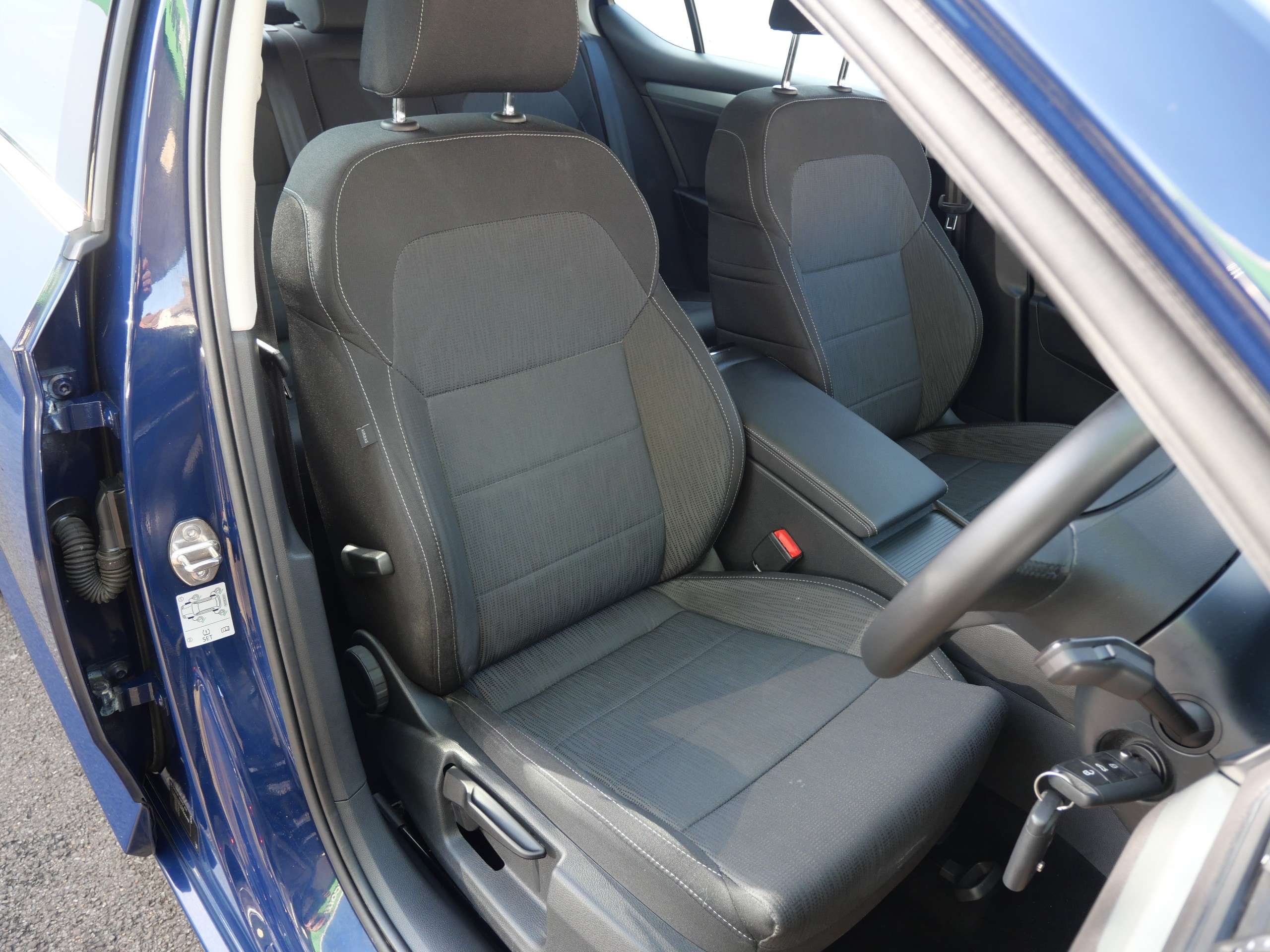 2016 SKODA SUPERB 2016 SKODA SUPERB