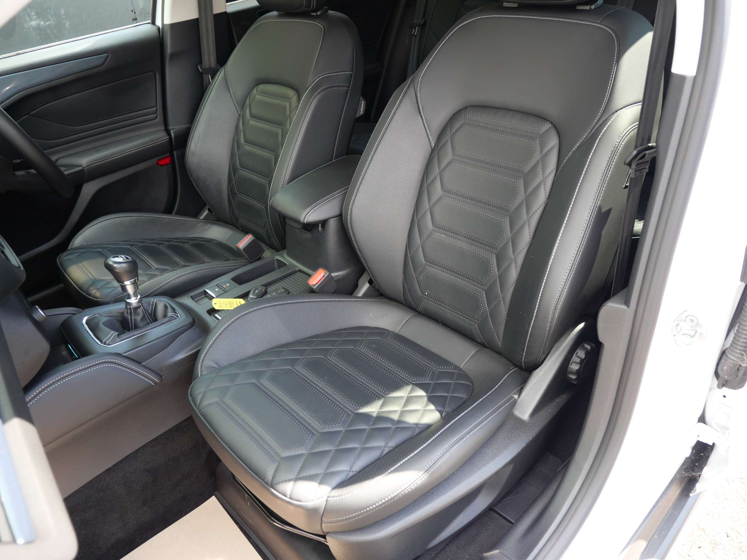 2022 FORD FOCUS 2022 FORD FOCUS