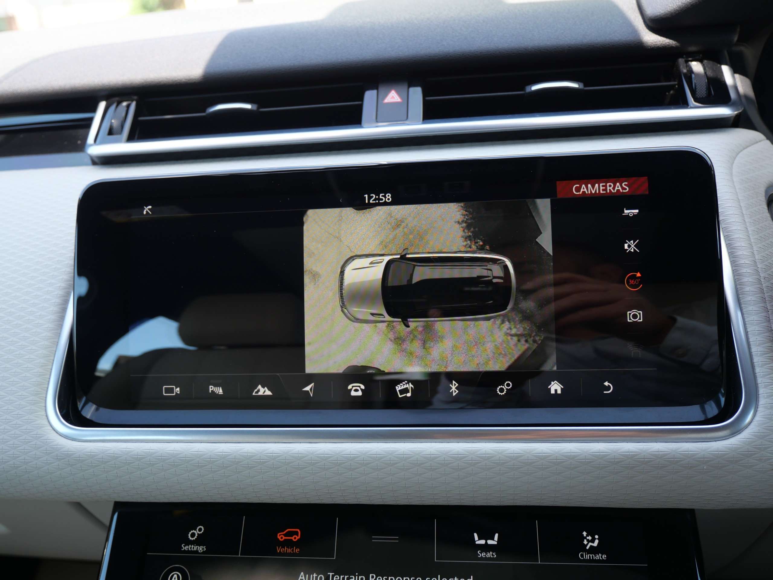 2017 LAND ROVER RANGE ROVER VELAR 2017 LAND ROVER RANGE ROVER VELAR