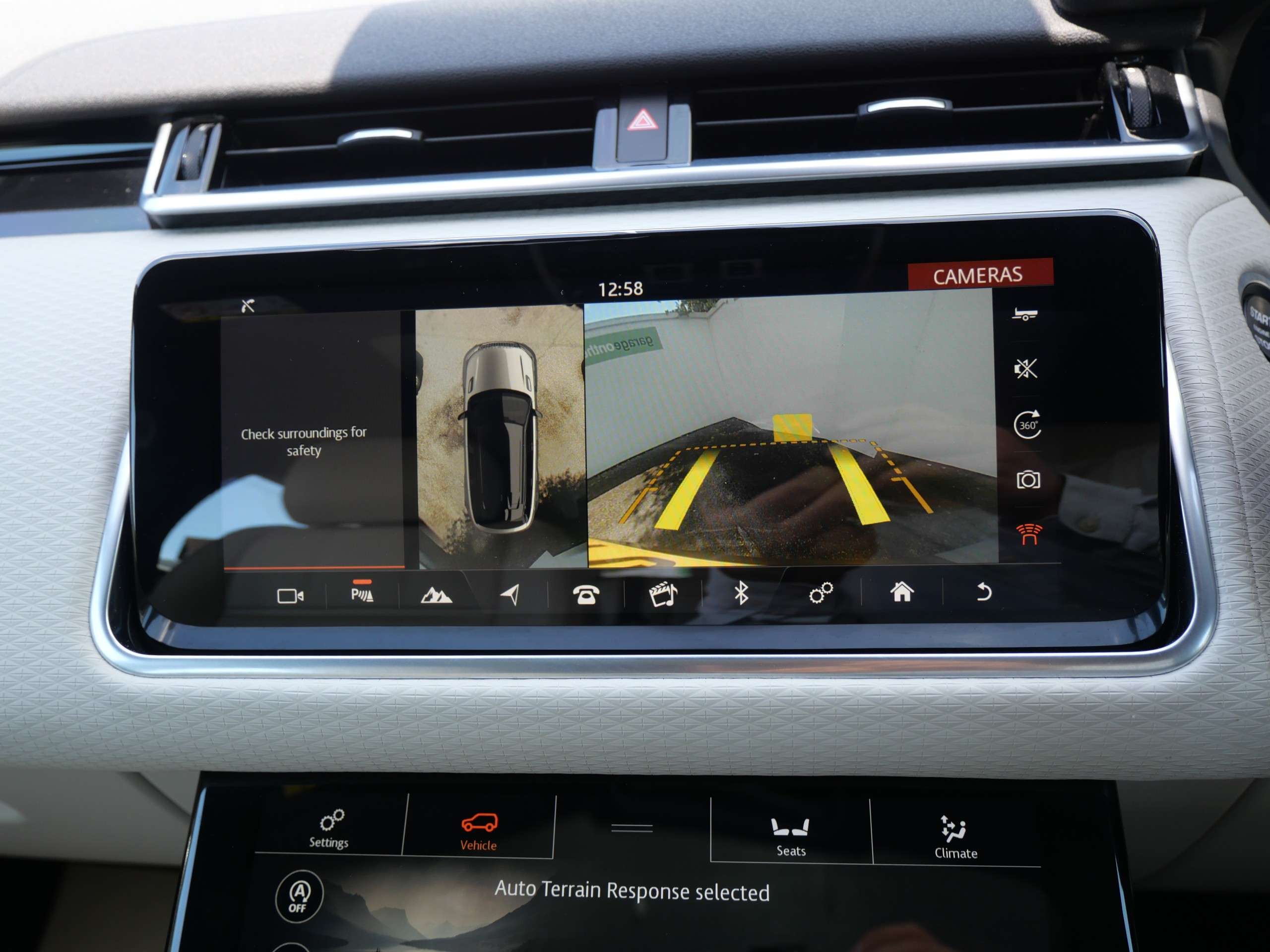 2017 LAND ROVER RANGE ROVER VELAR 2017 LAND ROVER RANGE ROVER VELAR