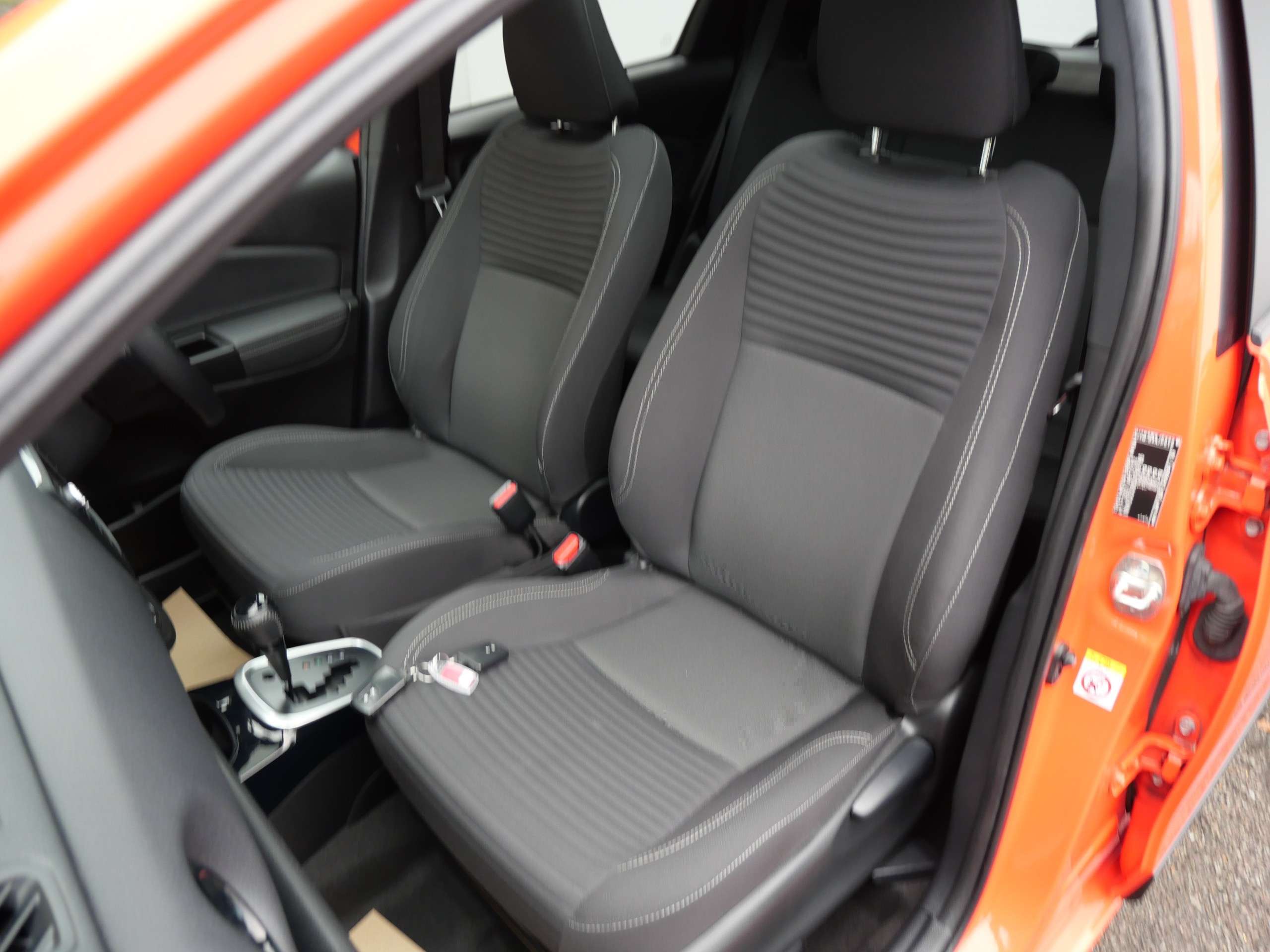 2016 TOYOTA YARIS 2016 TOYOTA YARIS