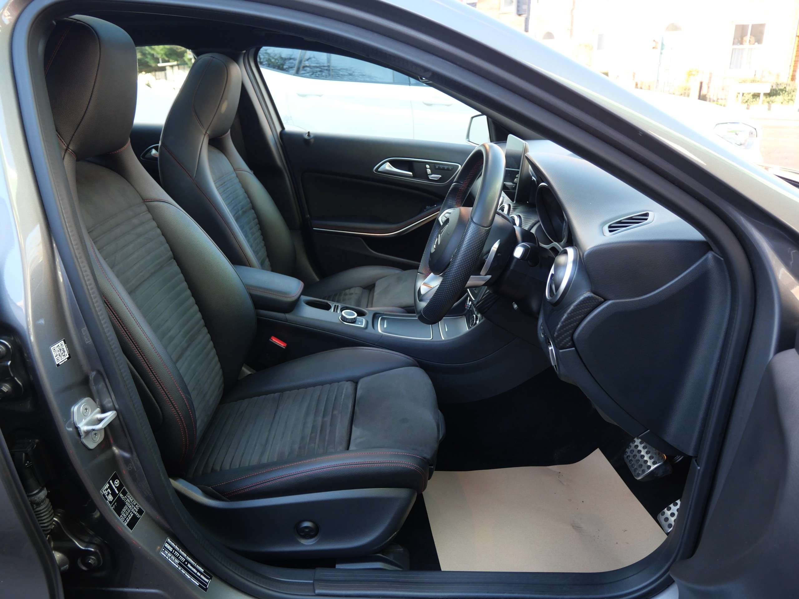 2017 MERCEDES-BENZ A CLASS 2017 MERCEDES-BENZ A CLASS