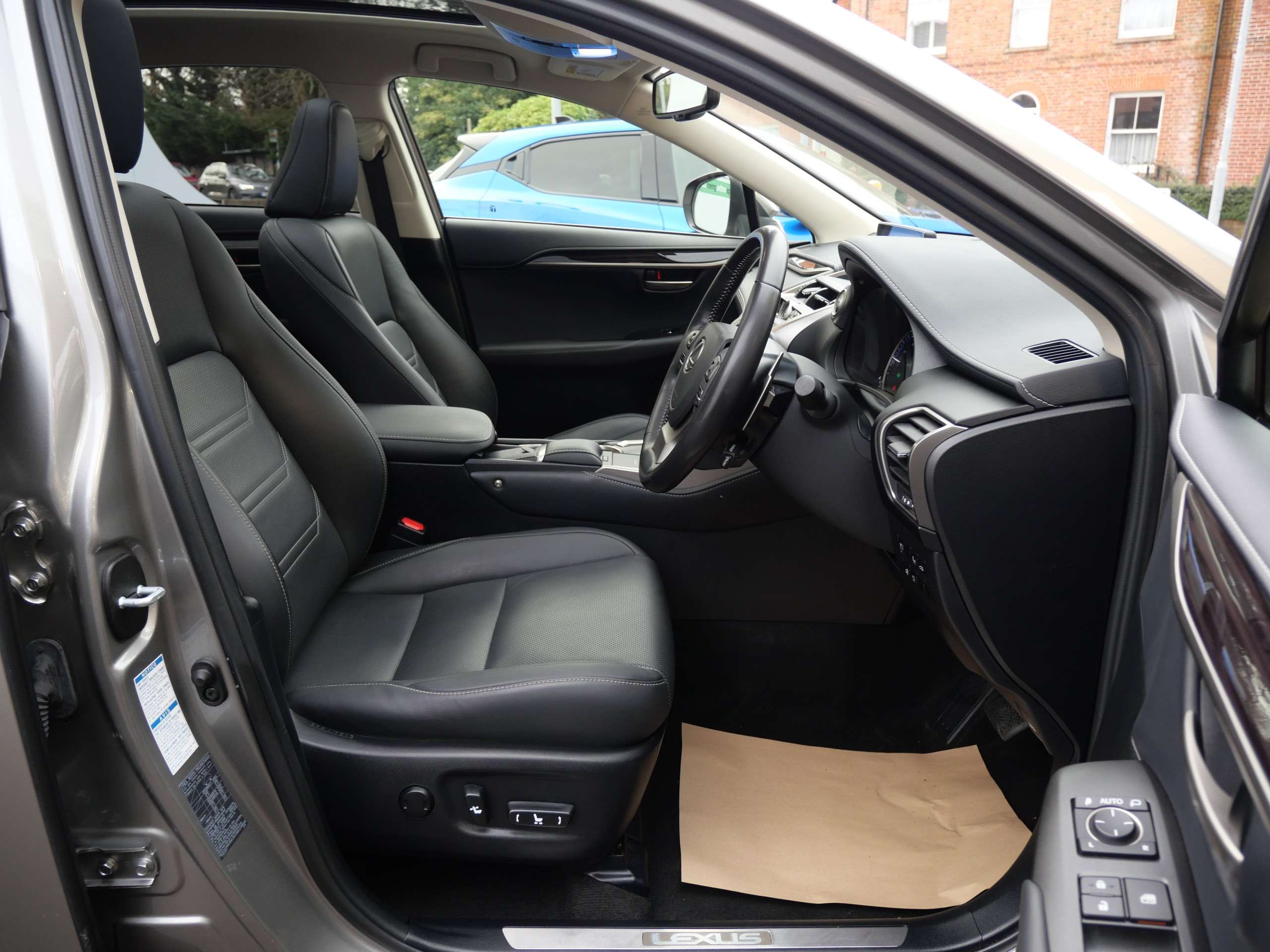 2021 LEXUS NX 2021 LEXUS NX