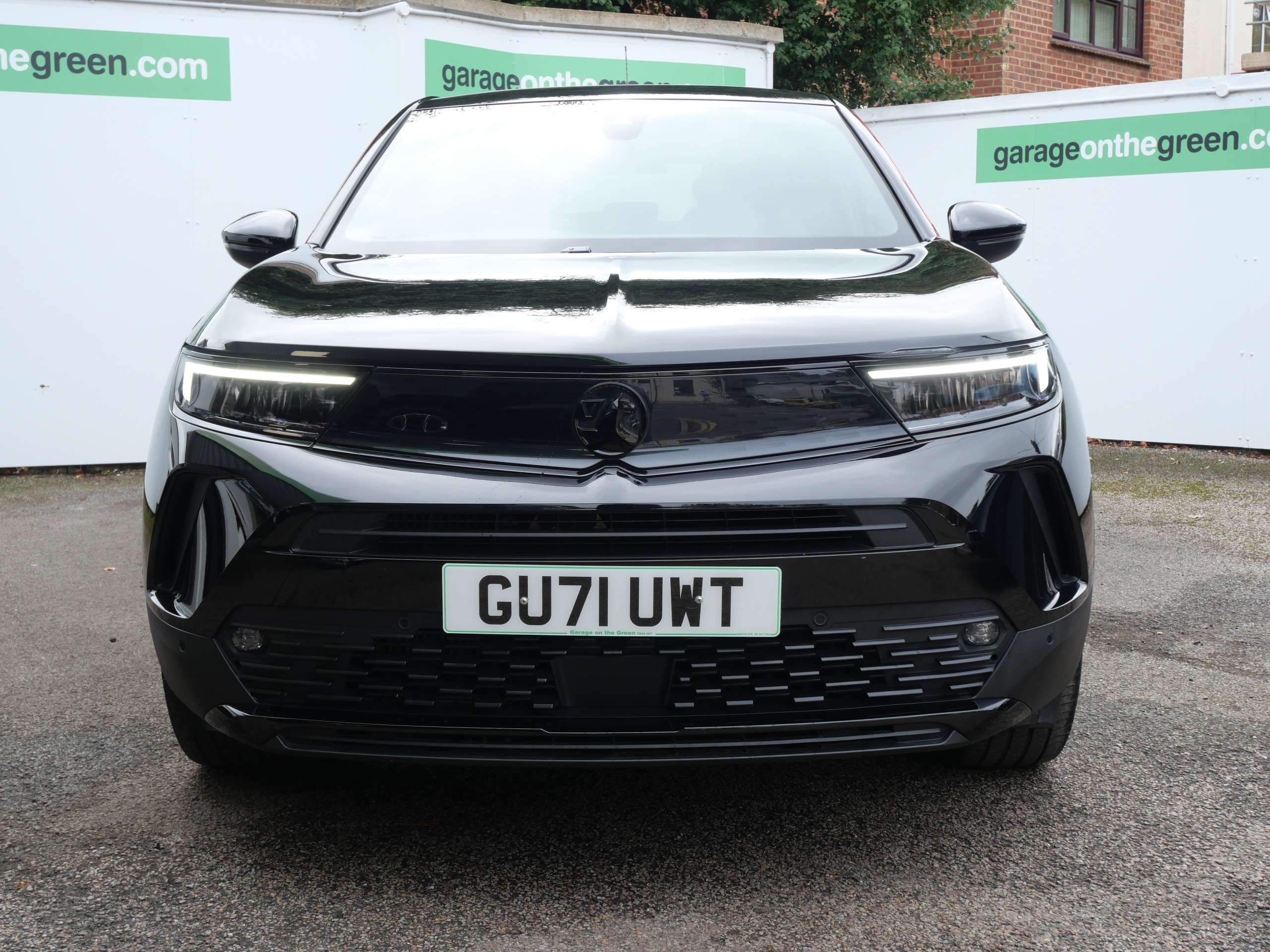 A 2021 VAUXHALL MOKKA 1.2 Turbo SRi Nav Premium Euro 6 (s/s) 5dr 1 Owner Only 11000 Miles A 2021 VAUXHALL MOKKA 1.2 Turbo SRi Nav Premium Euro 6 (s/s) 5dr 1 Owner Only 11000 Miles