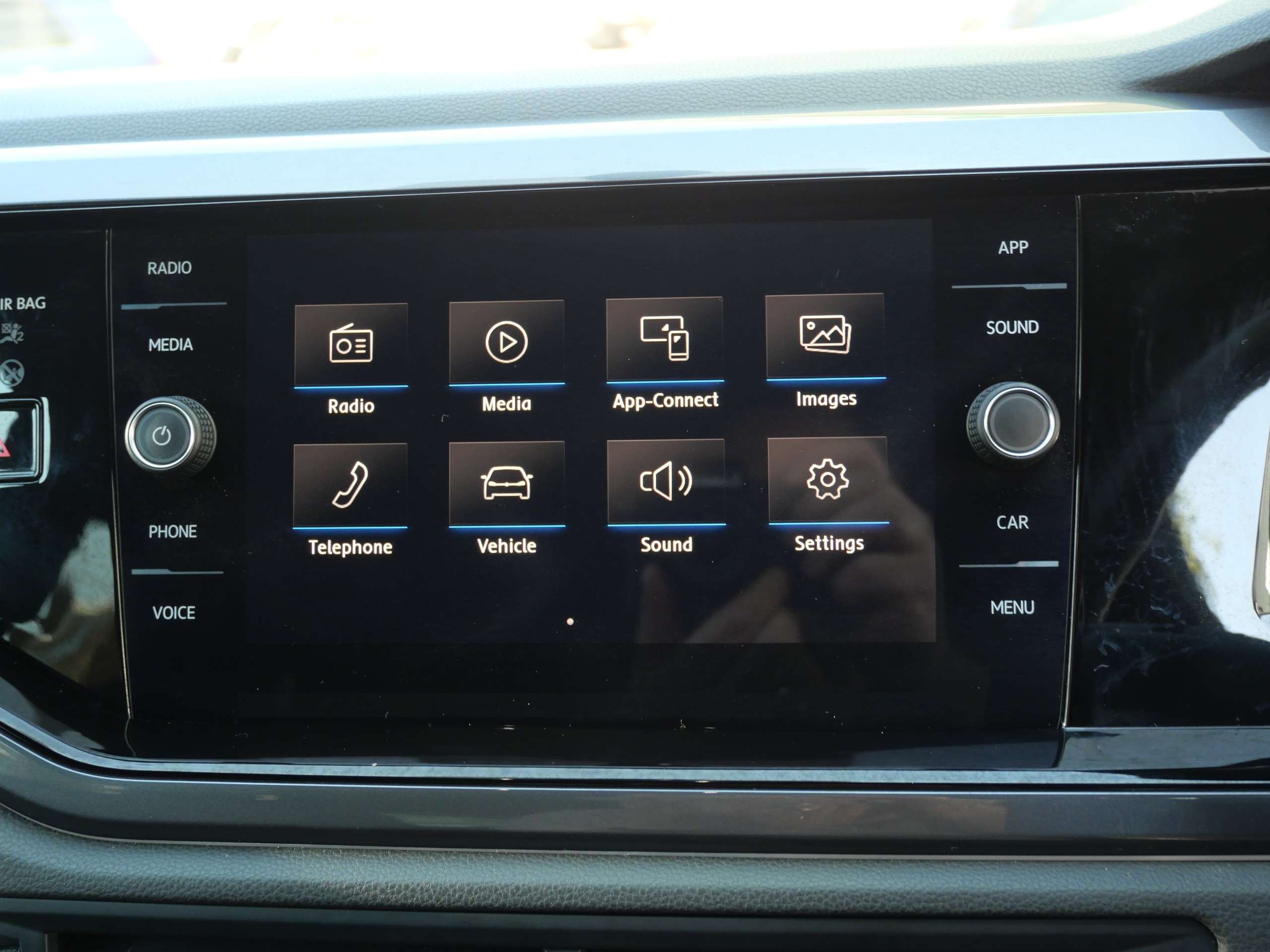 2019 VOLKSWAGEN POLO 2019 VOLKSWAGEN POLO