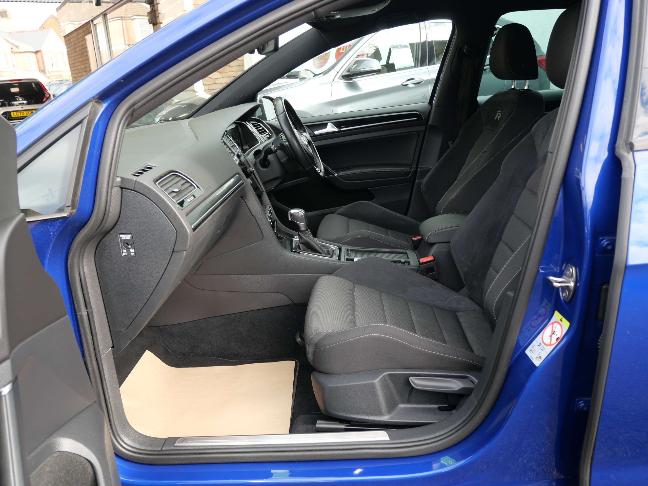 2020 VOLKSWAGEN GOLF 2020 VOLKSWAGEN GOLF