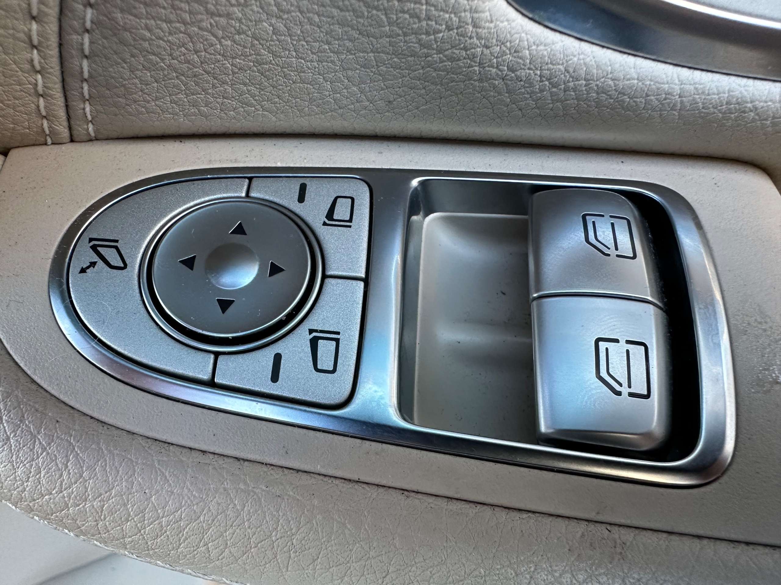 2016 MERCEDES-BENZ C CLASS 2016 MERCEDES-BENZ C CLASS