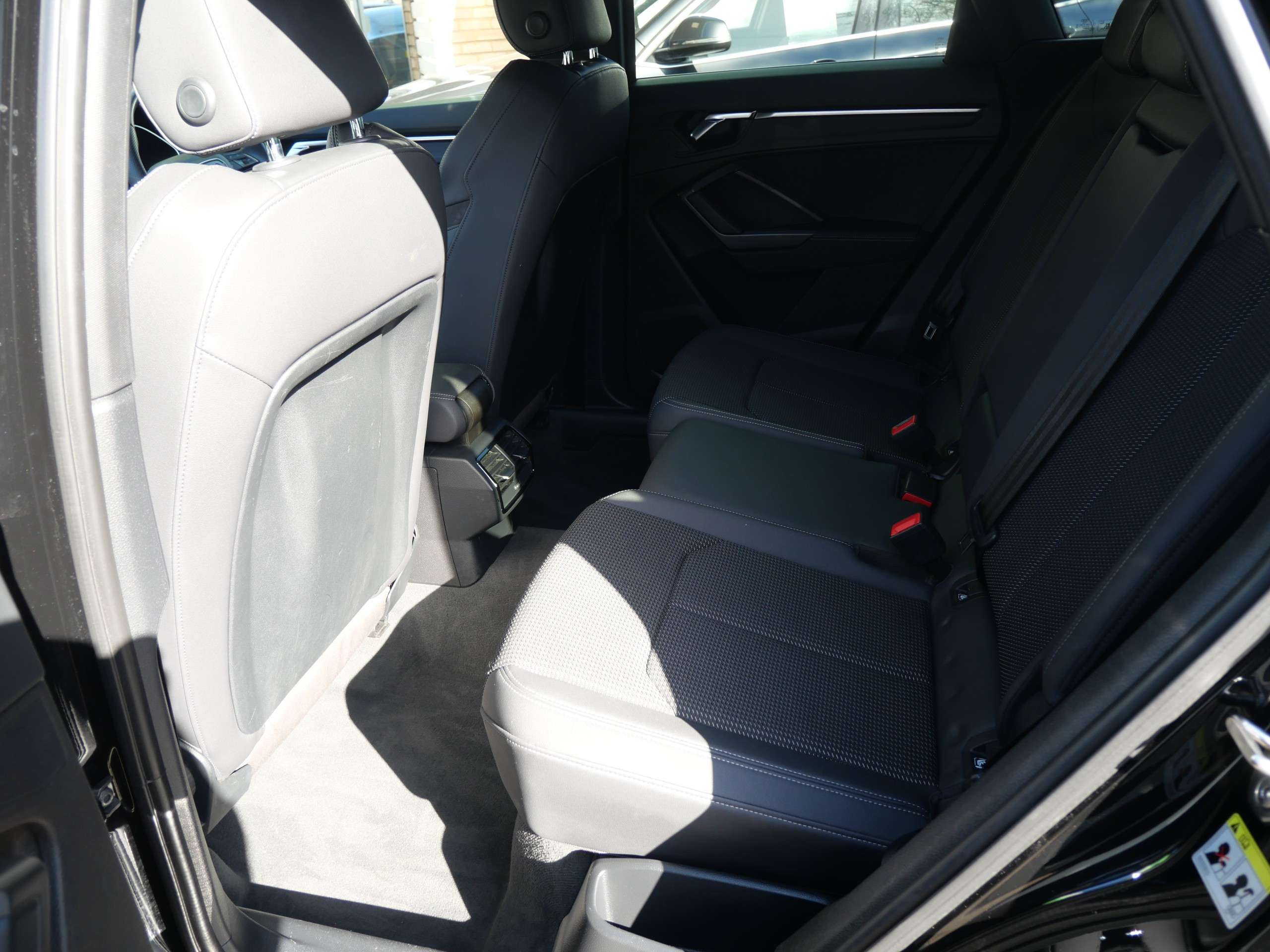 2019 AUDI Q3 2019 AUDI Q3