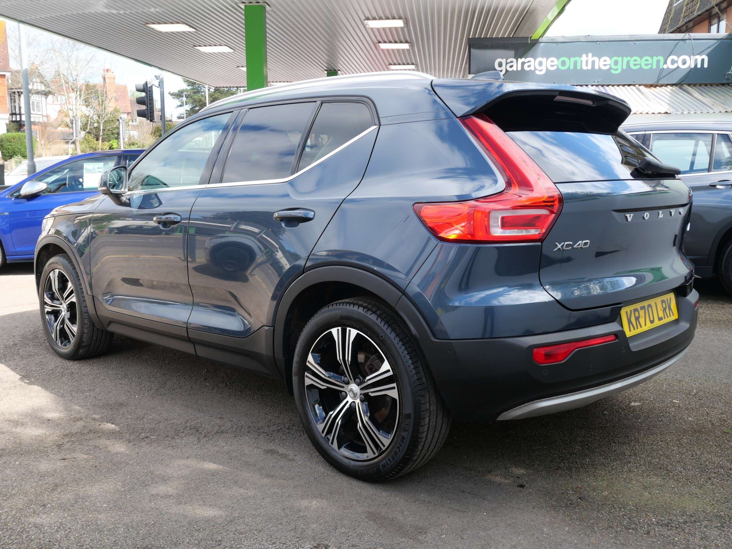 2020 VOLVO XC40 2020 VOLVO XC40